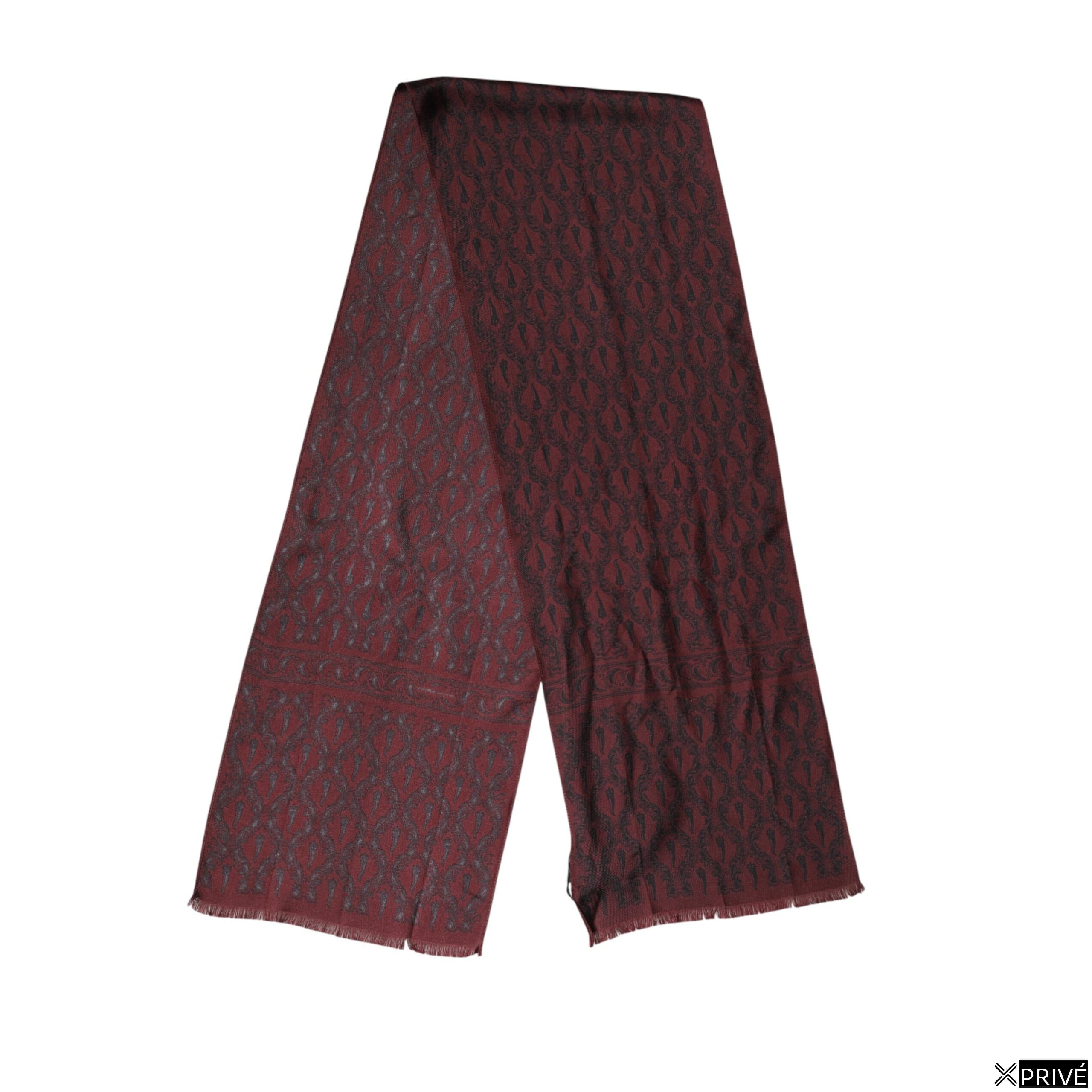 Écharpe bordeaux — 1