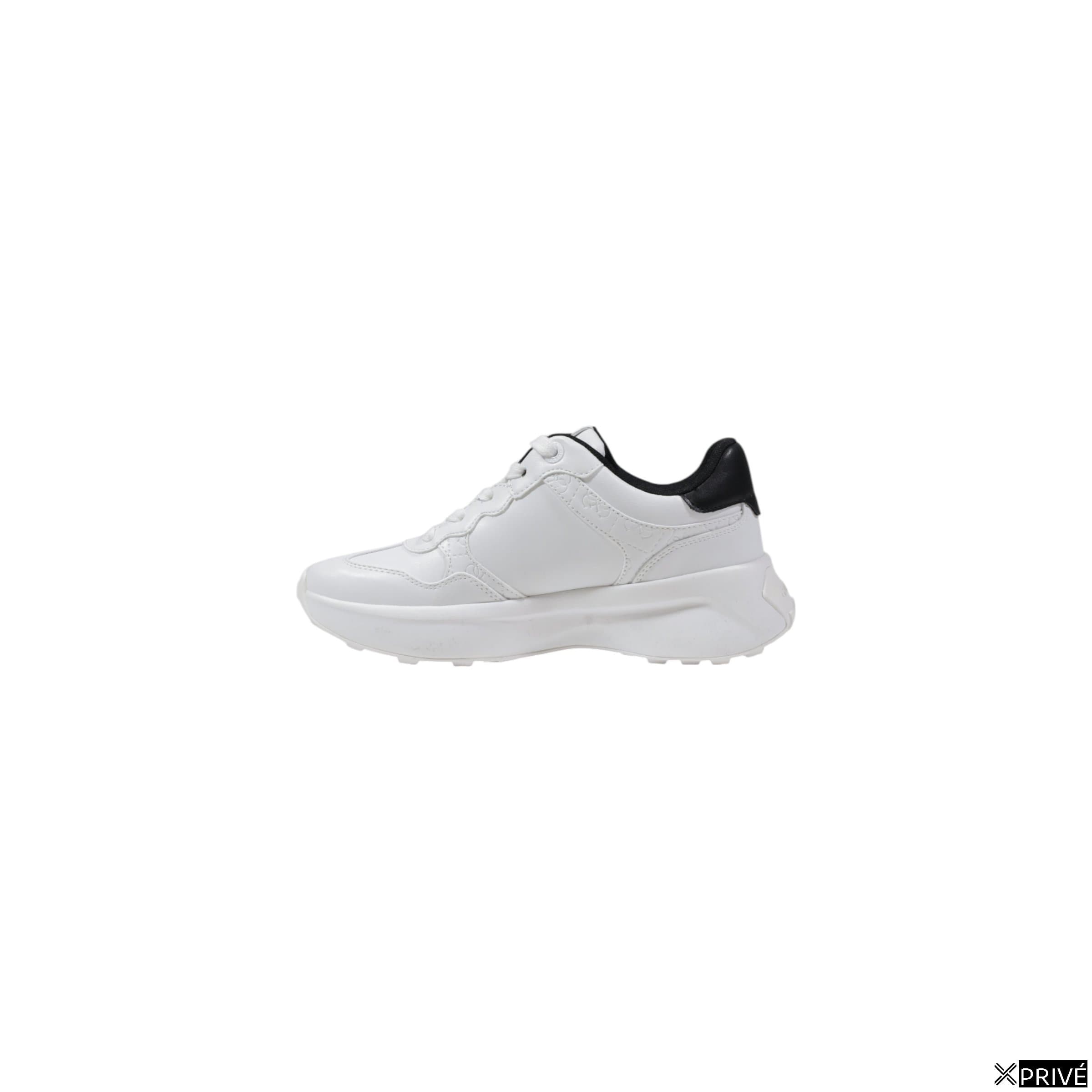 Chaussures de sport blanches — 3