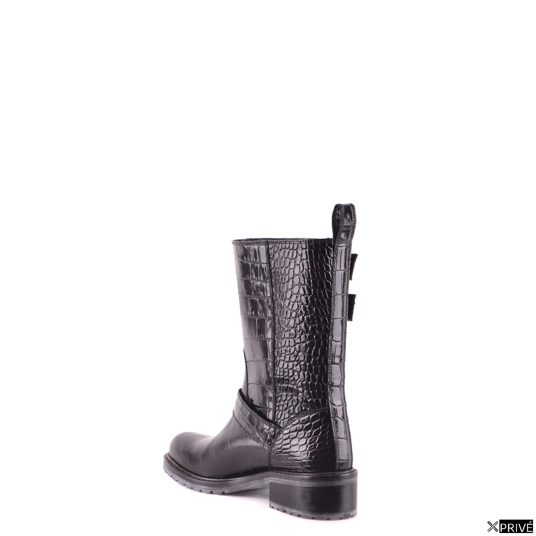 Bottes noires — 3