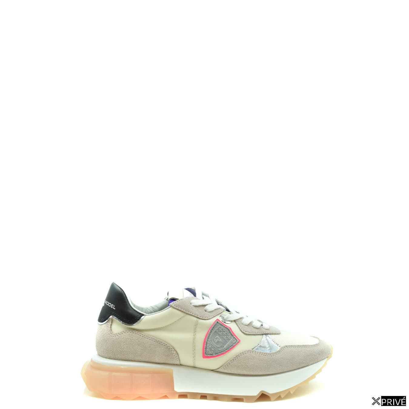 Chaussures de sport beiges — 1