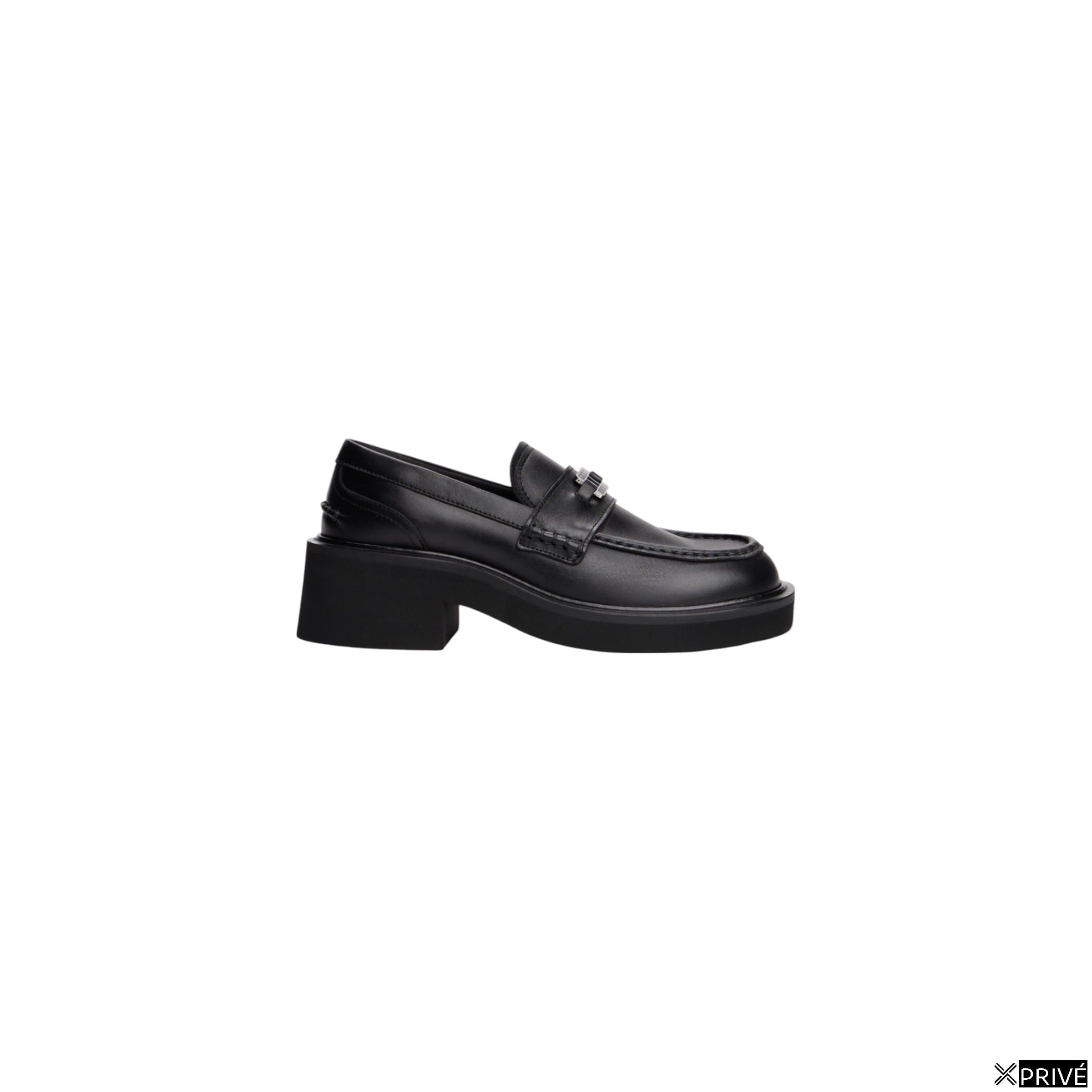 Mocassin noir — 1