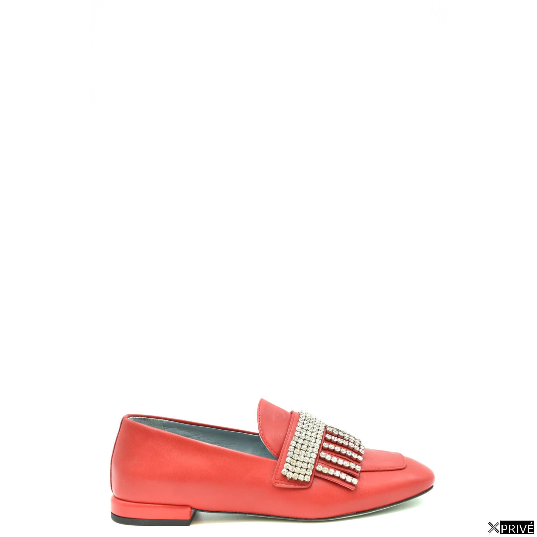 Chaussure sans lacets rouges — 1