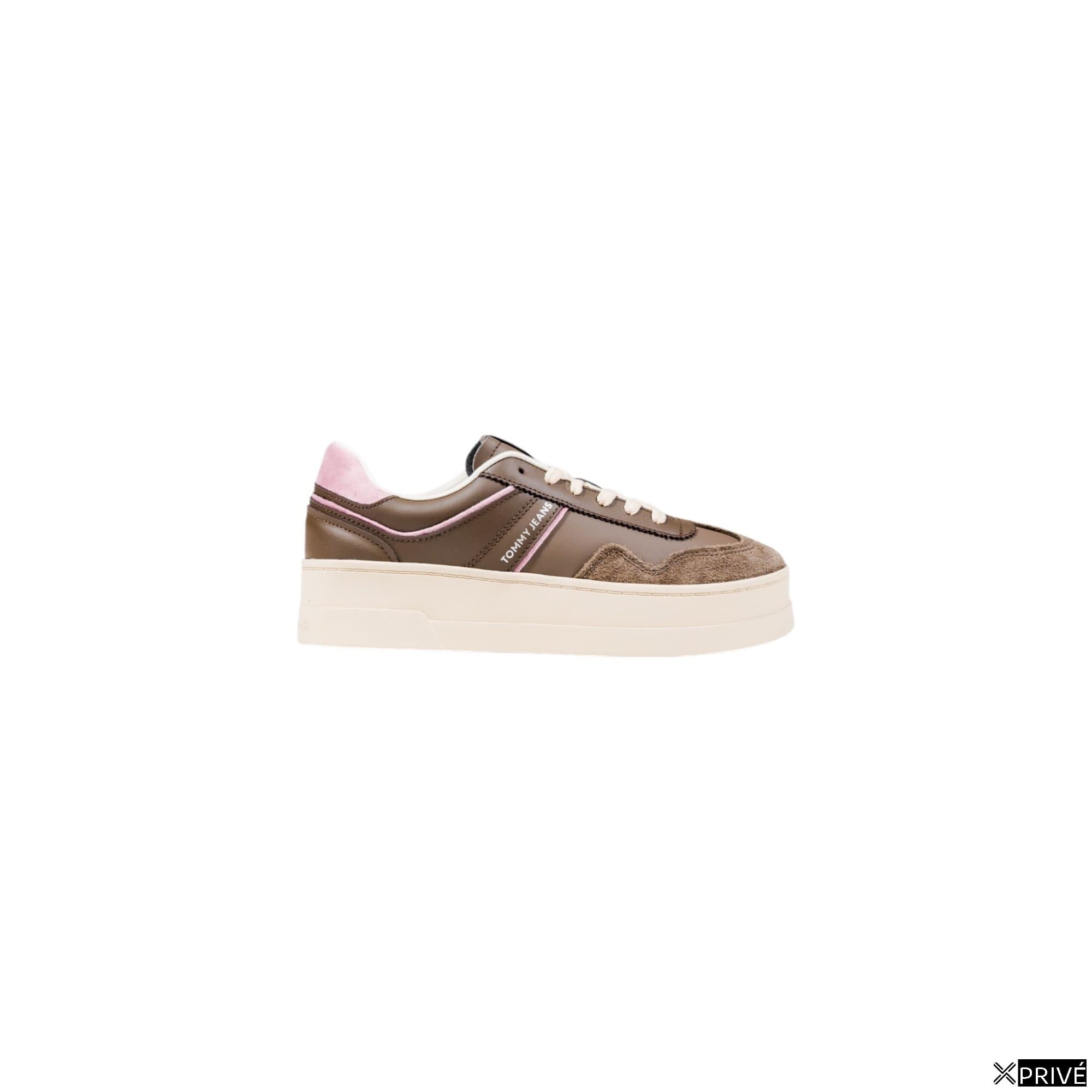 Chaussures de sport brunes — 1