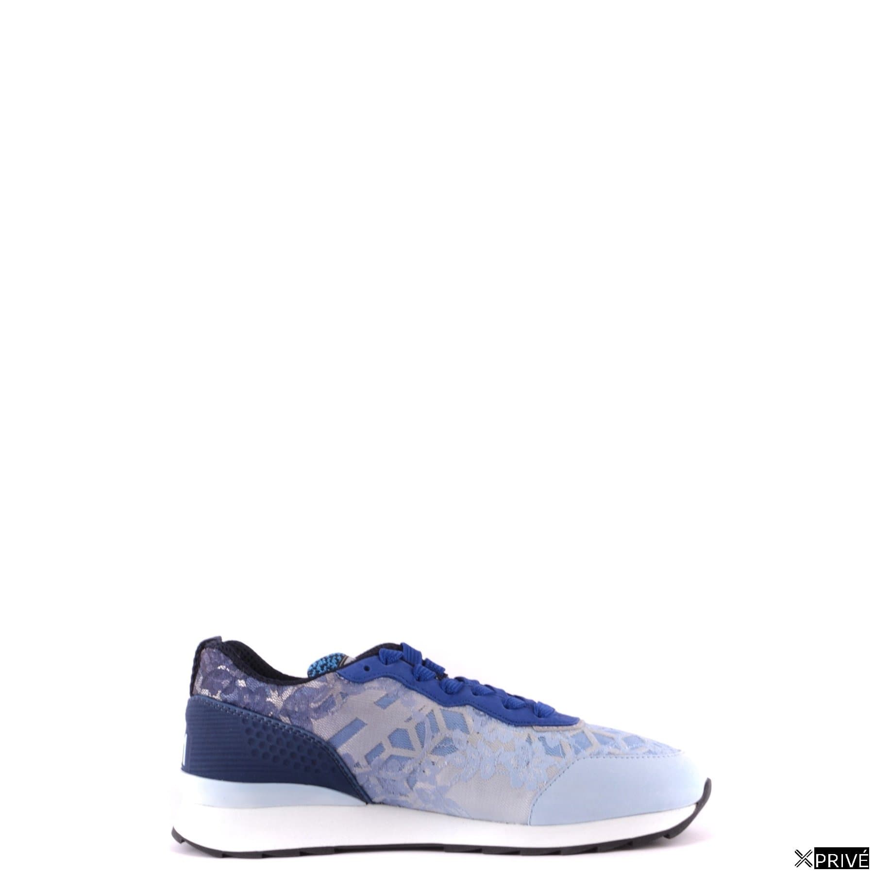 Chaussures de sport bleues — 1