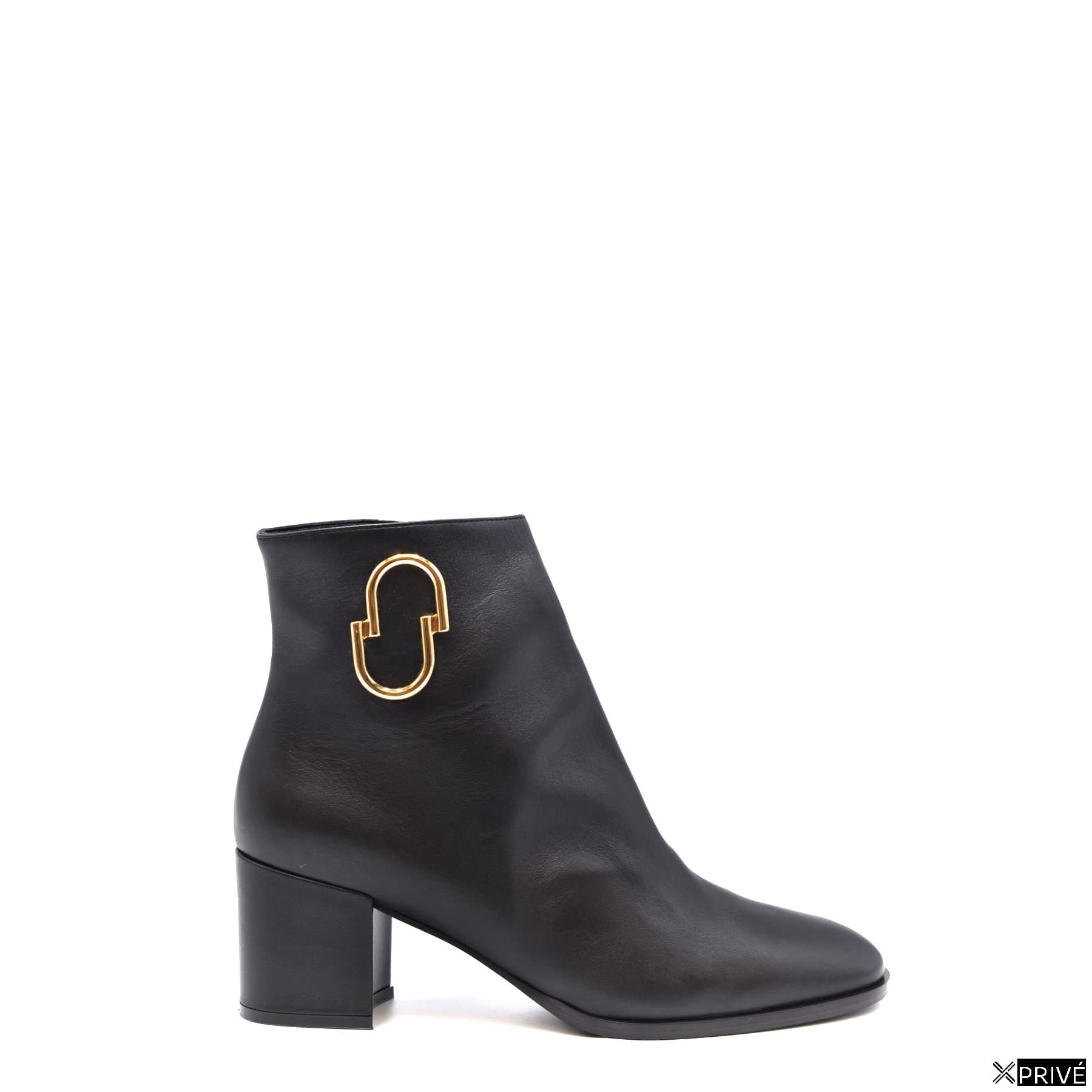Bottes noires — 1