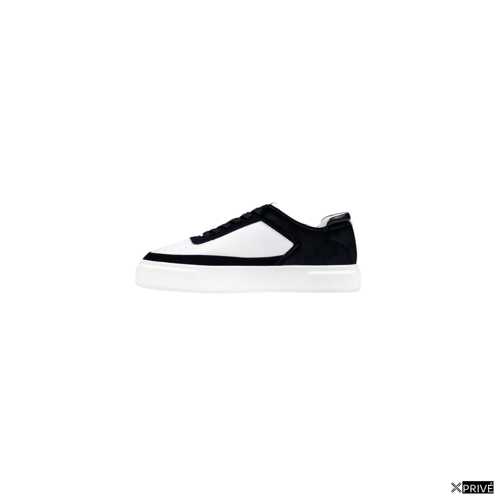 Chaussures de sport noires — 3