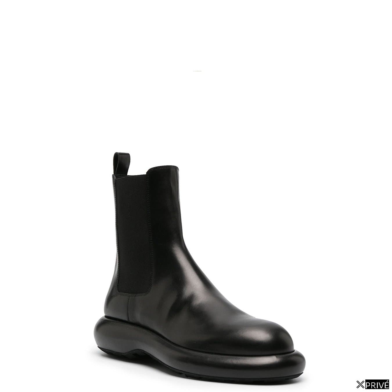Bottes noires — 2
