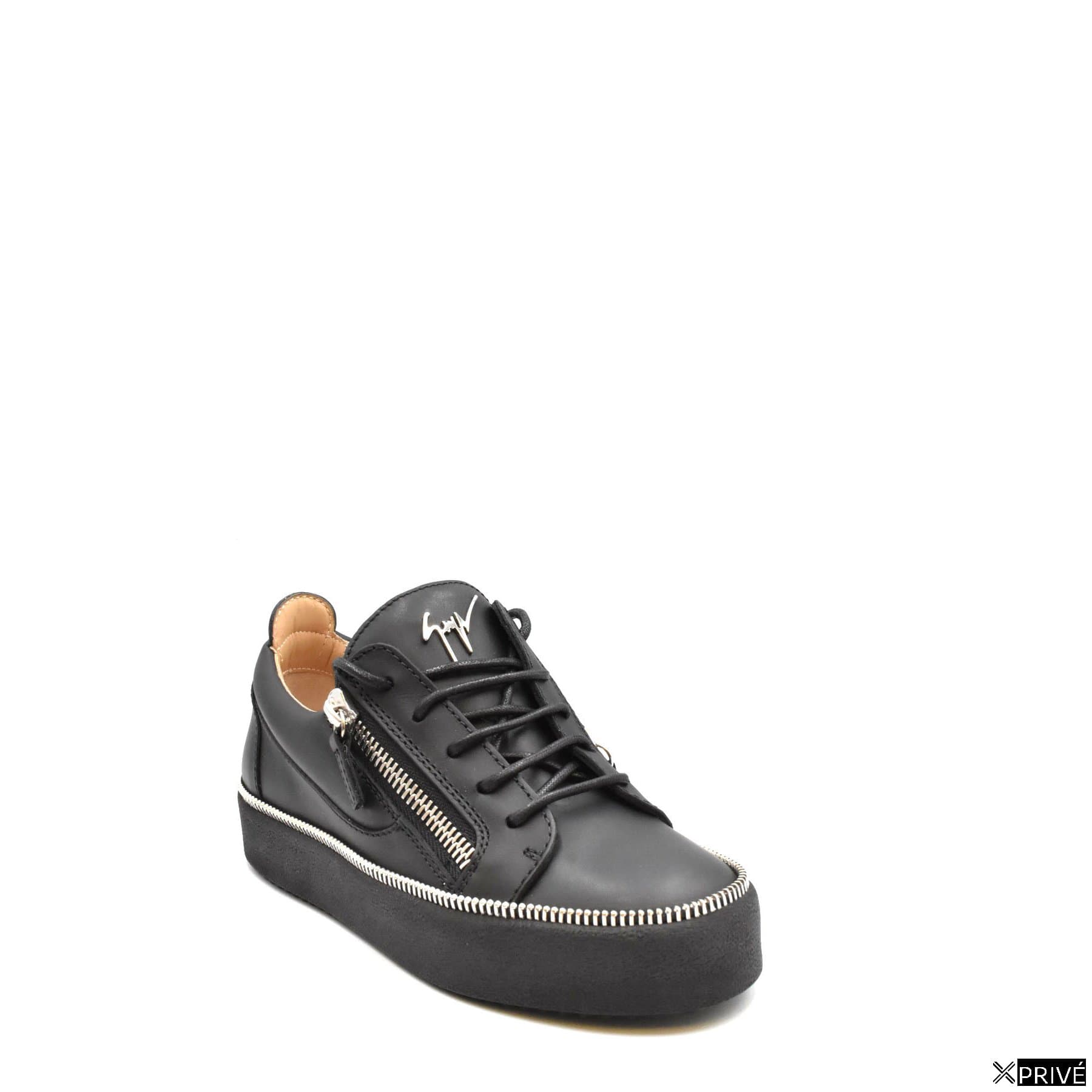 Chaussures de sport noires — 2