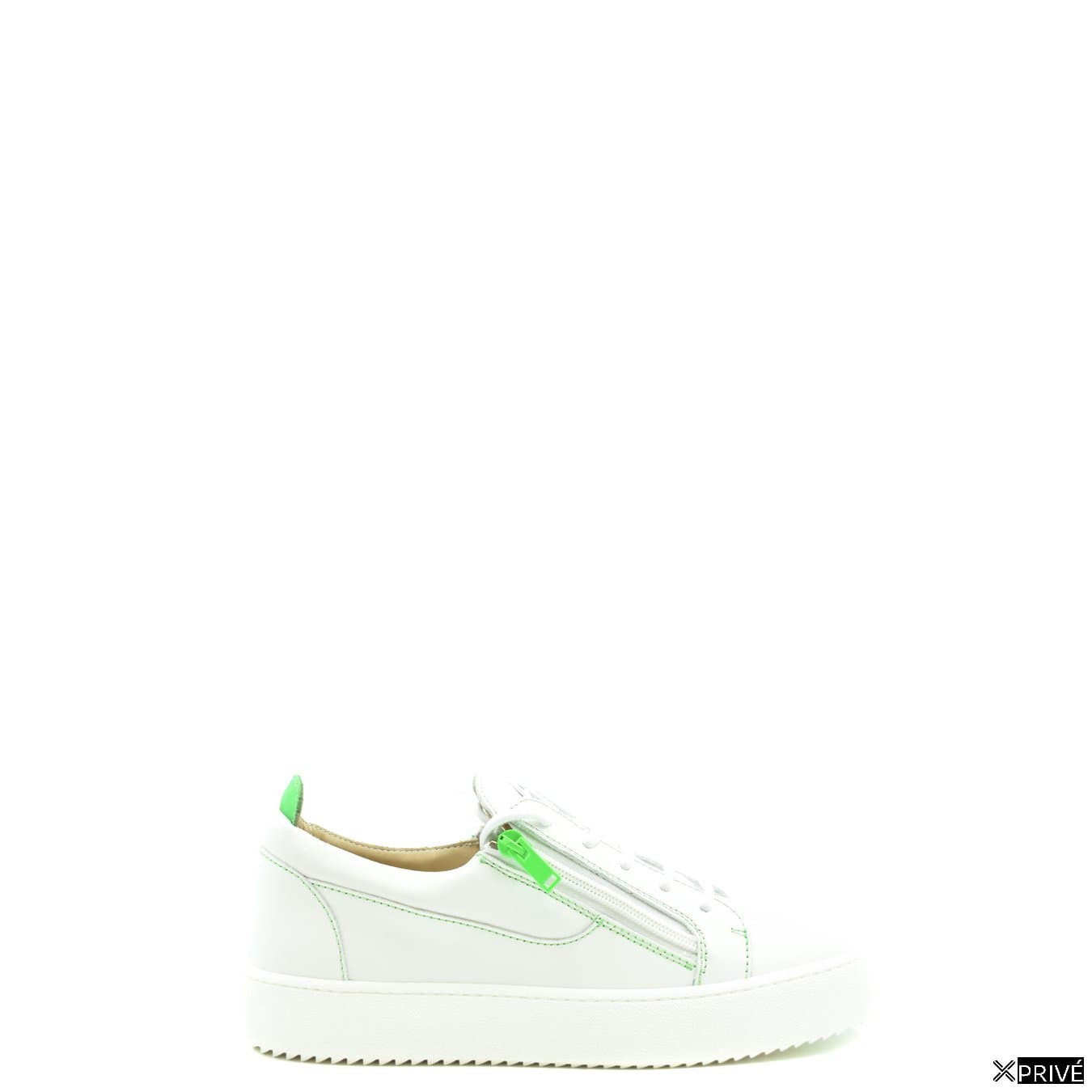 Chaussures de sport blanches — 1