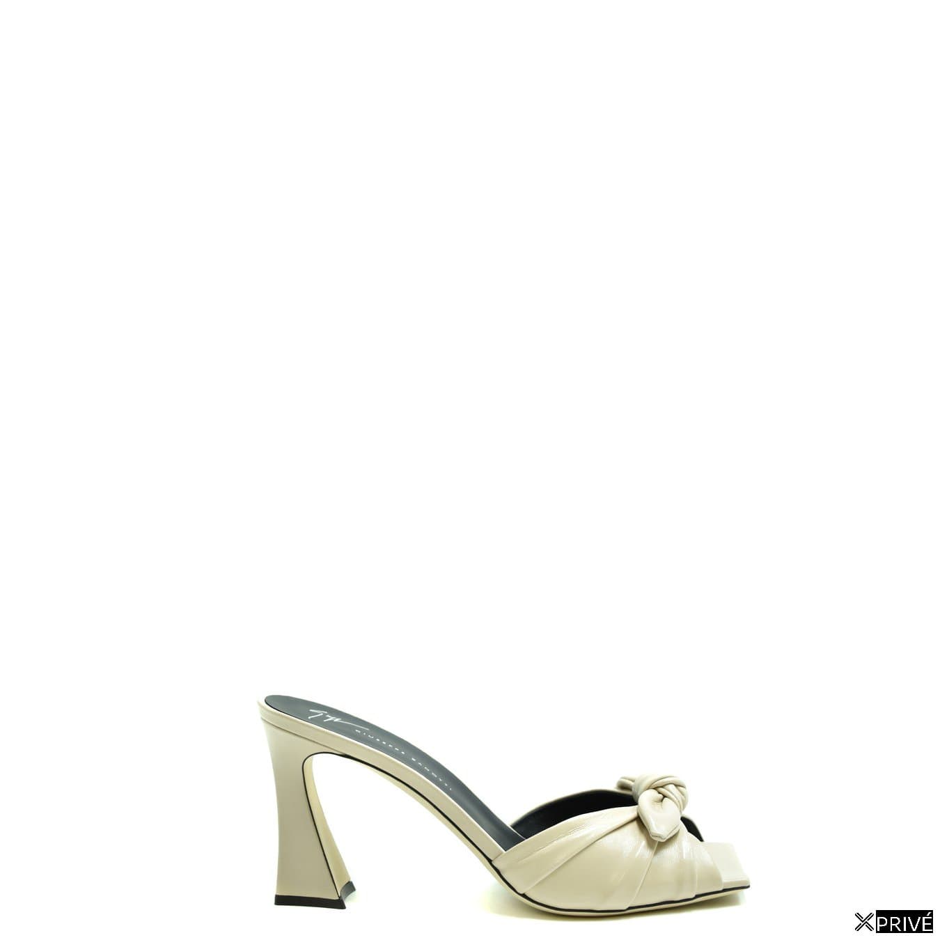 Chausson blanches — 1
