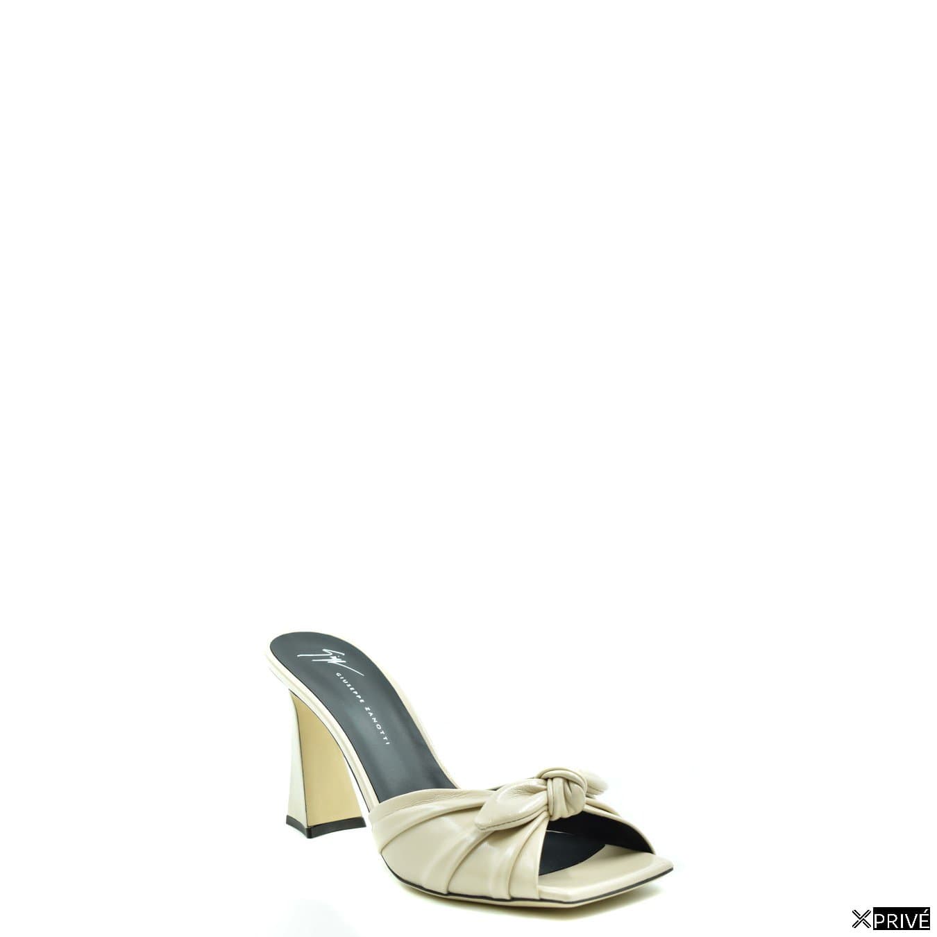 Chausson blanches — 2