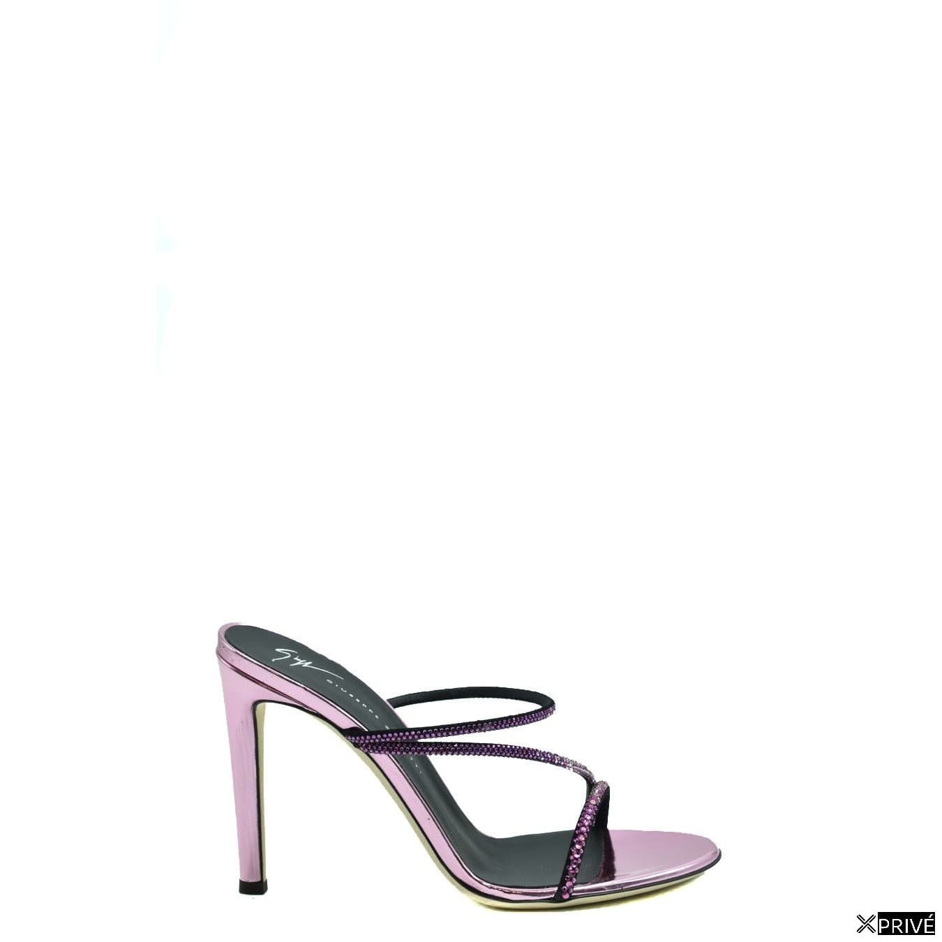 Sandales roses — 1