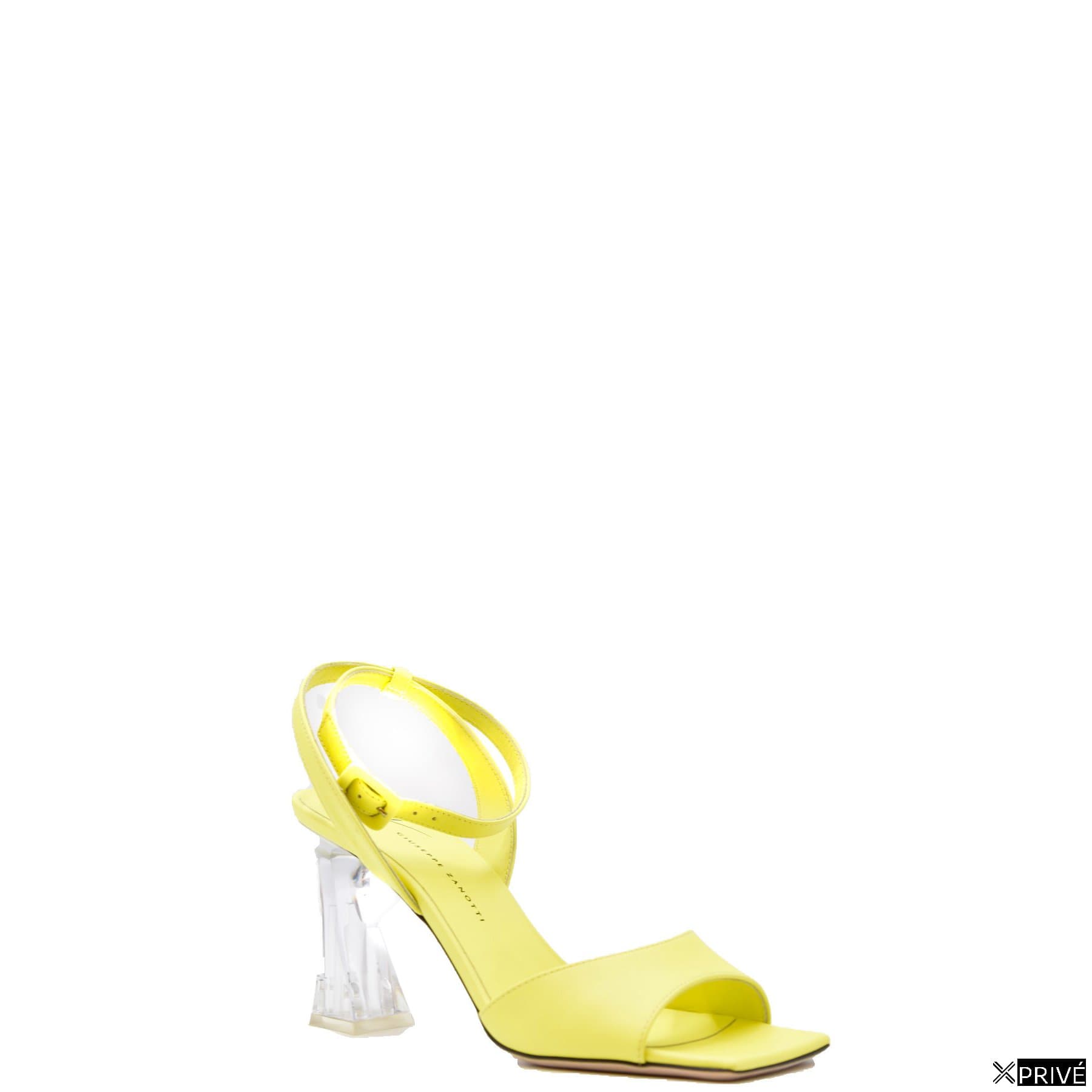 Sandales jaunes — 2