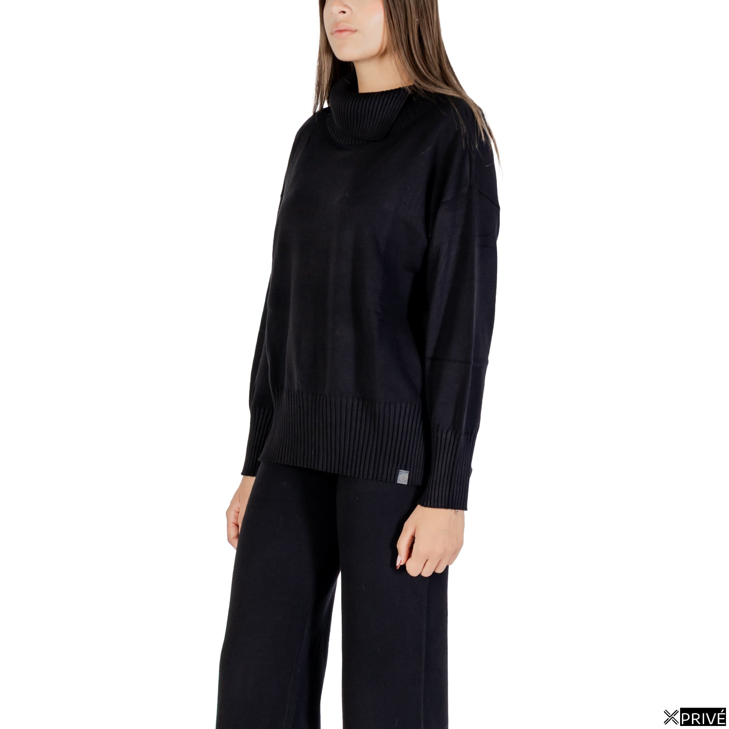 Maille noire — 3
