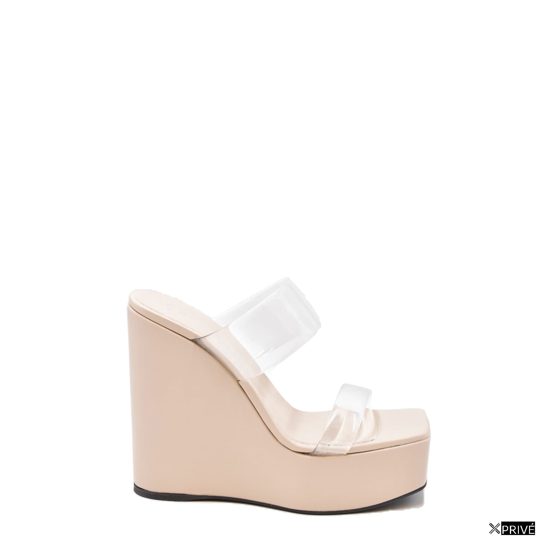 Sandales beiges — 1