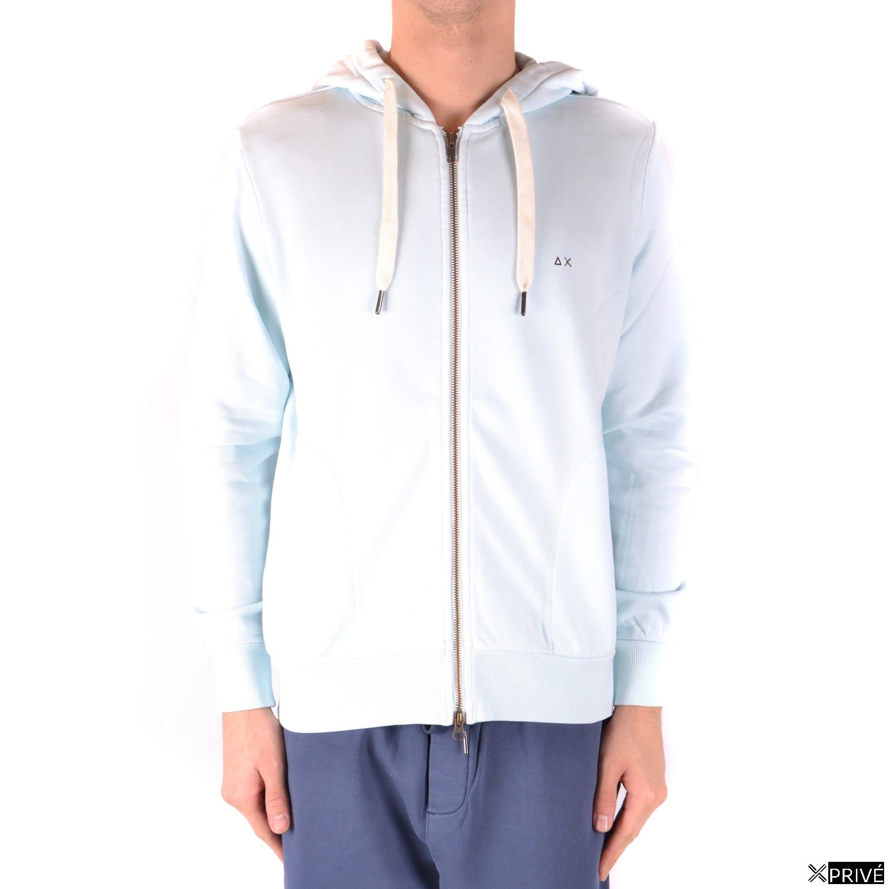 Pull bleu