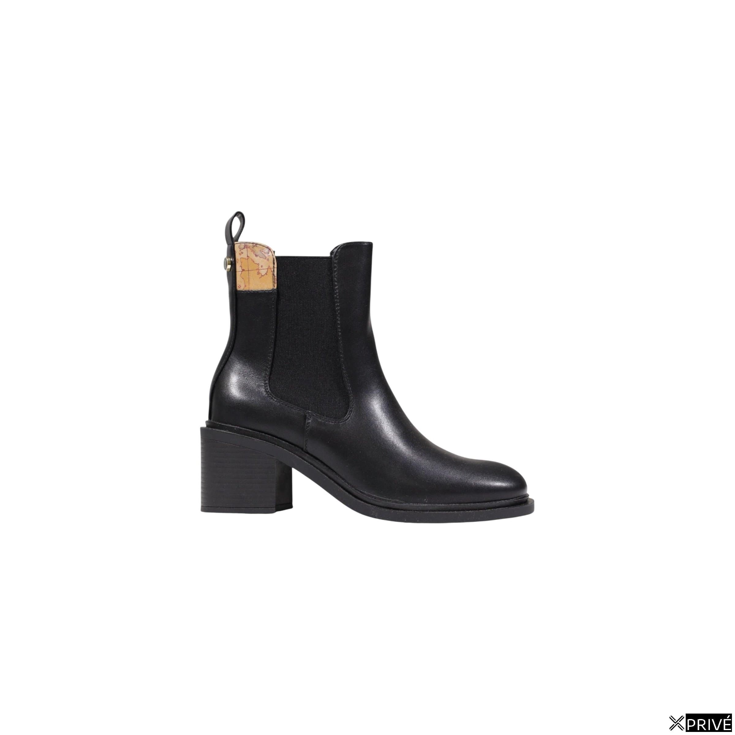 Bottes noires — 1