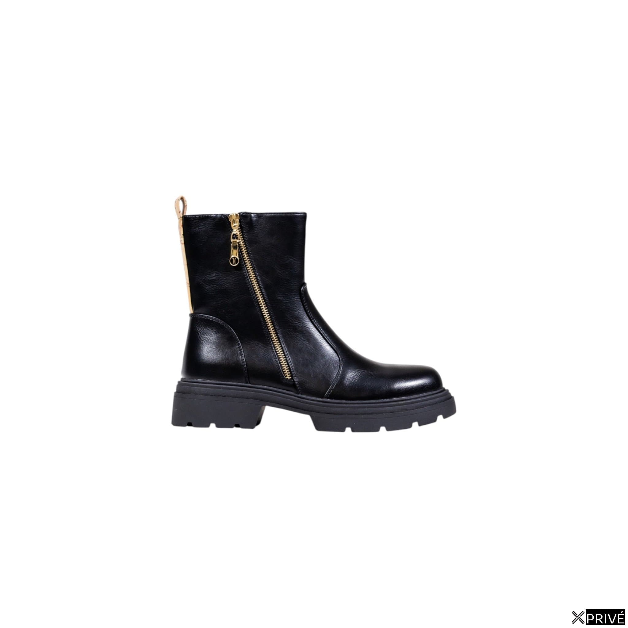 Bottes noires — 1