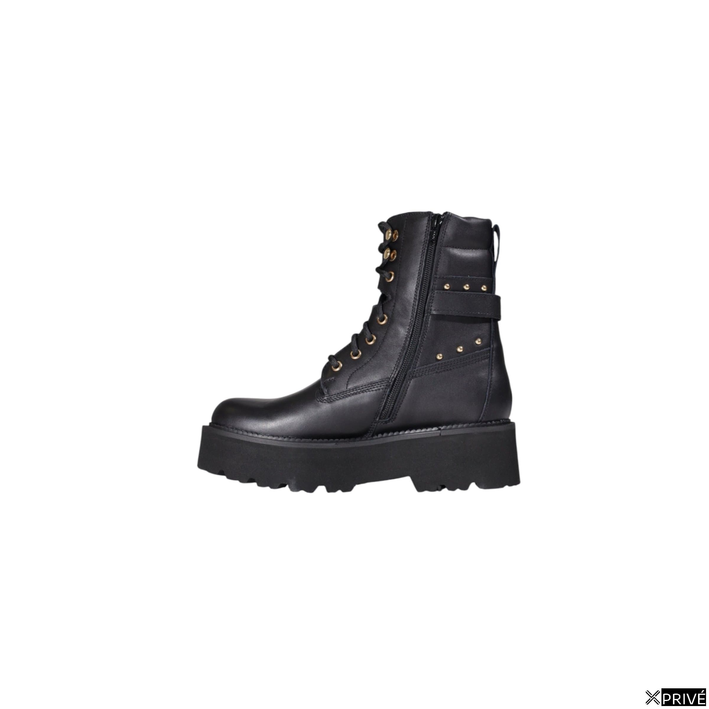 Bottes noires — 3