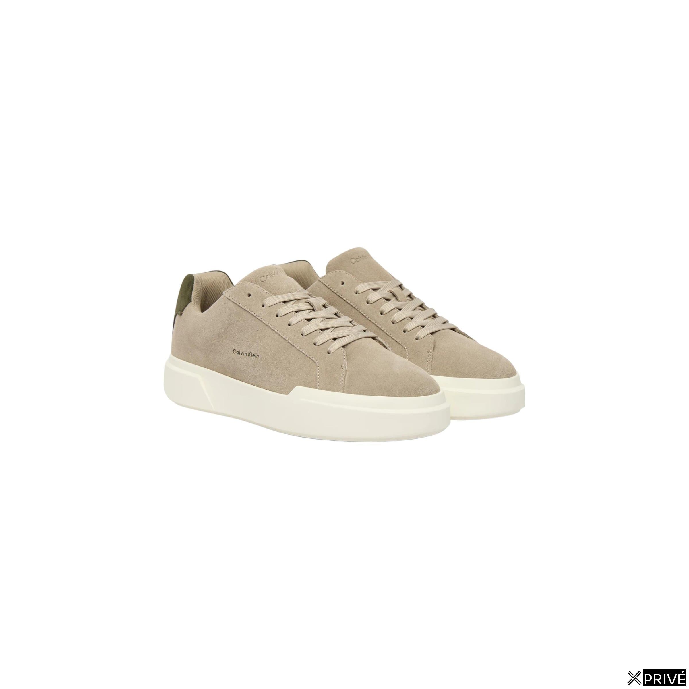 Chaussures de sport beiges — 1