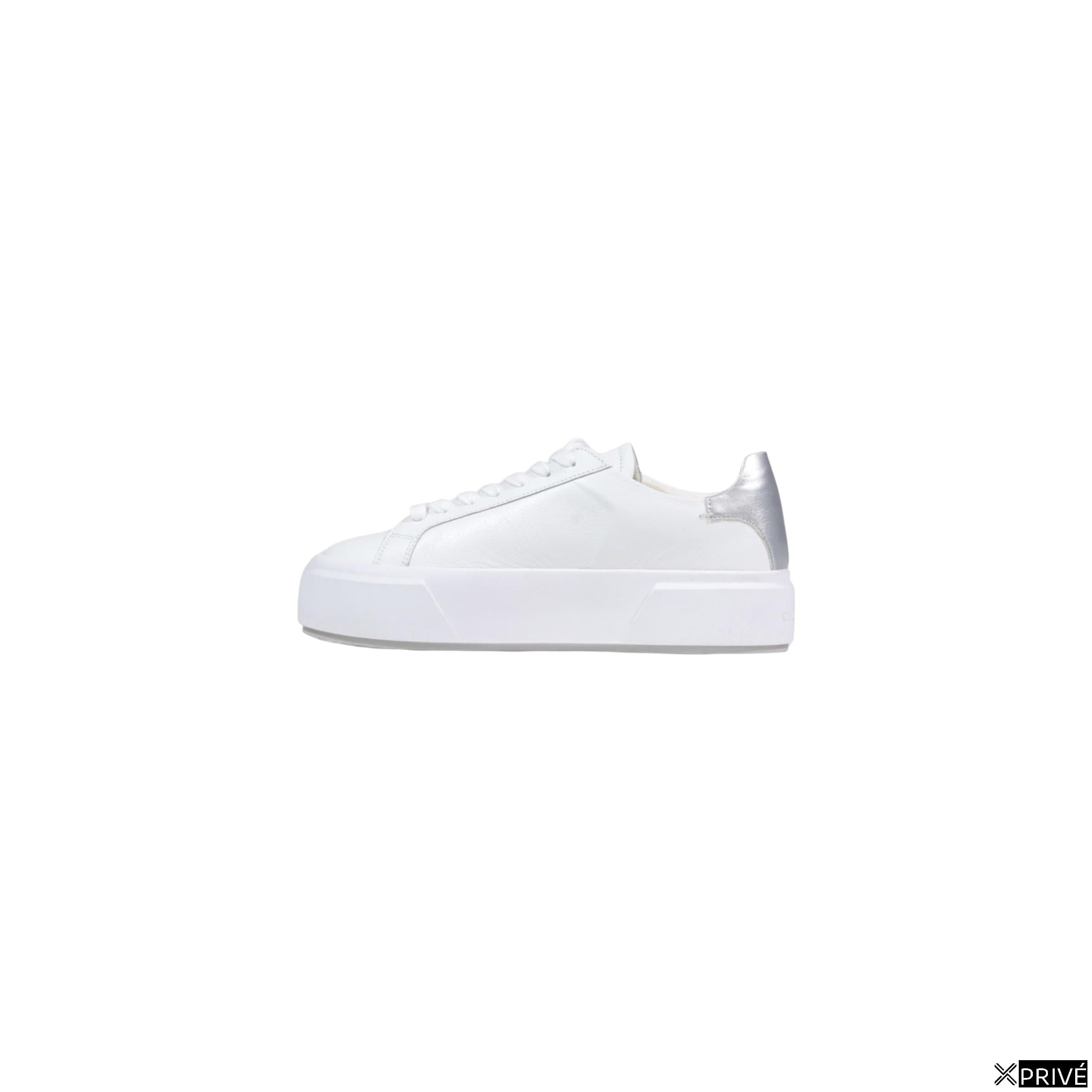 Chaussures de sport blanches — 3