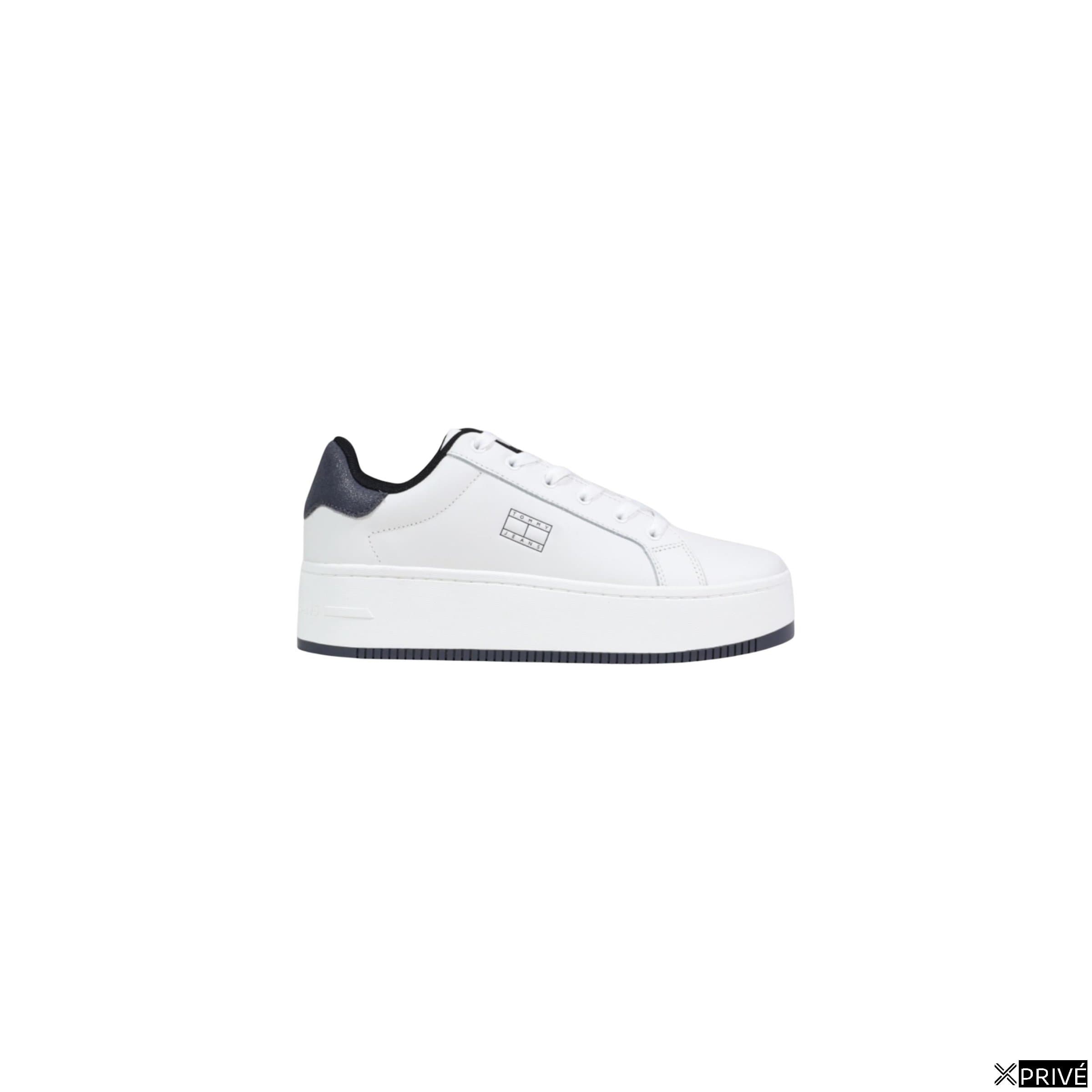 Chaussures de sport blanches — 1