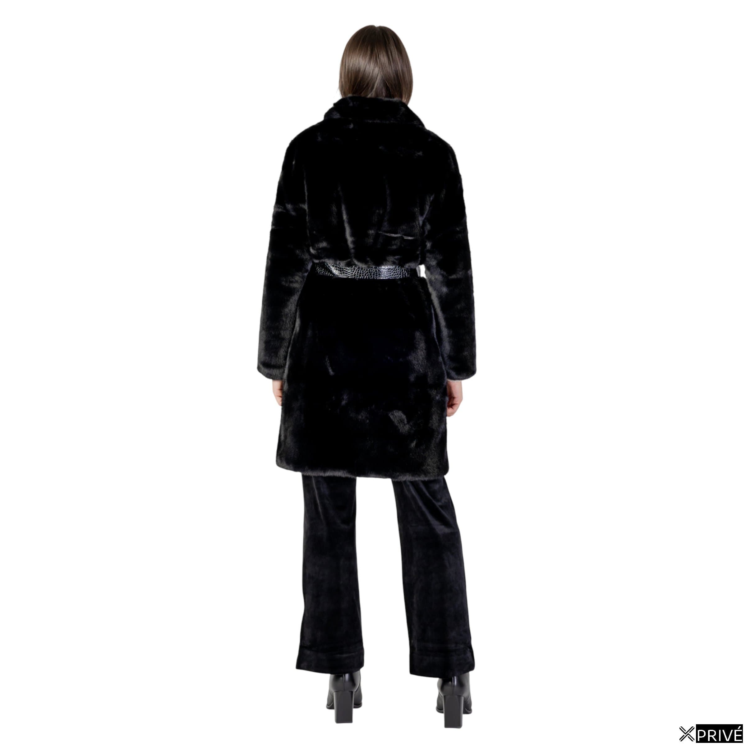 Manteau noir — 2