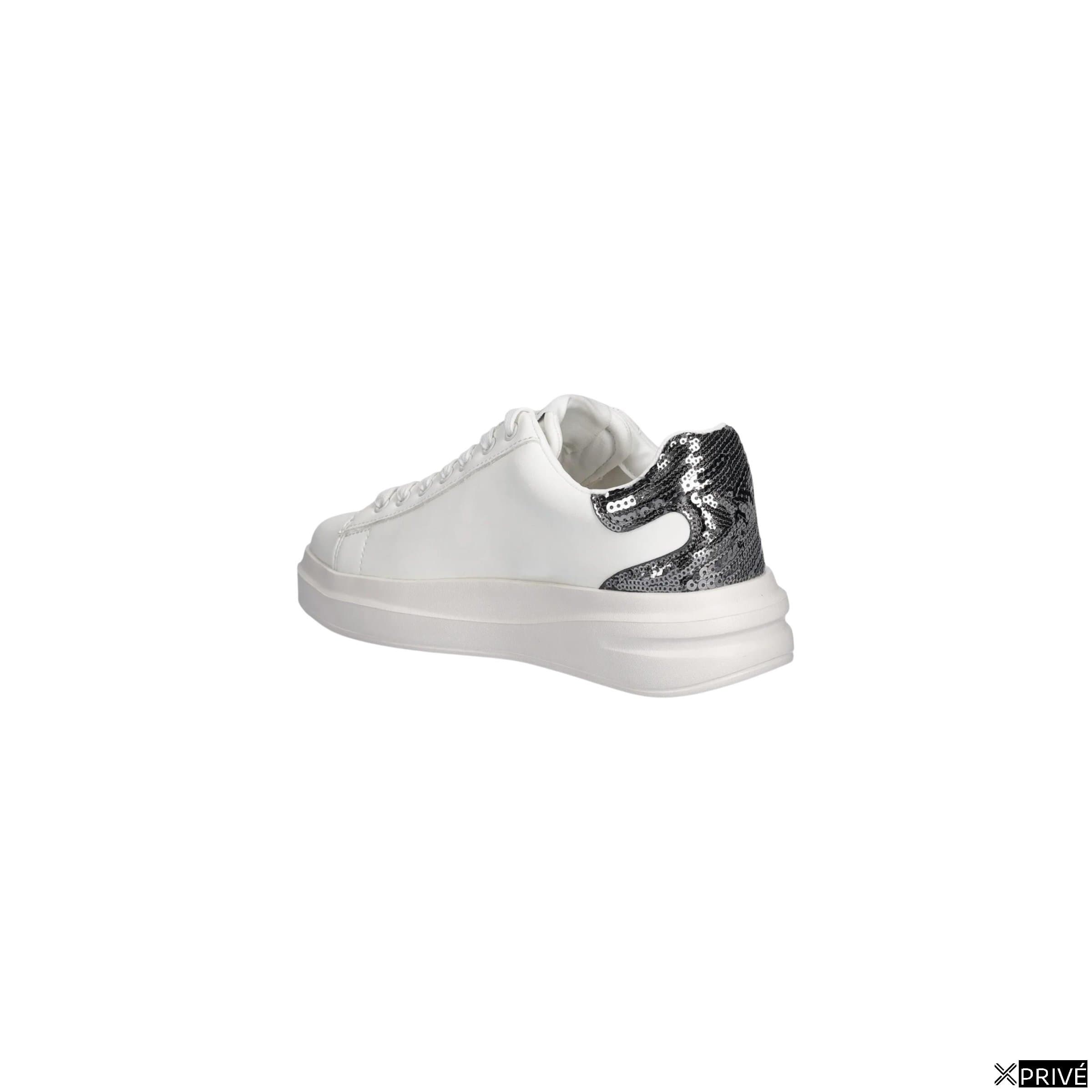 Chaussures de sport blanches — 2