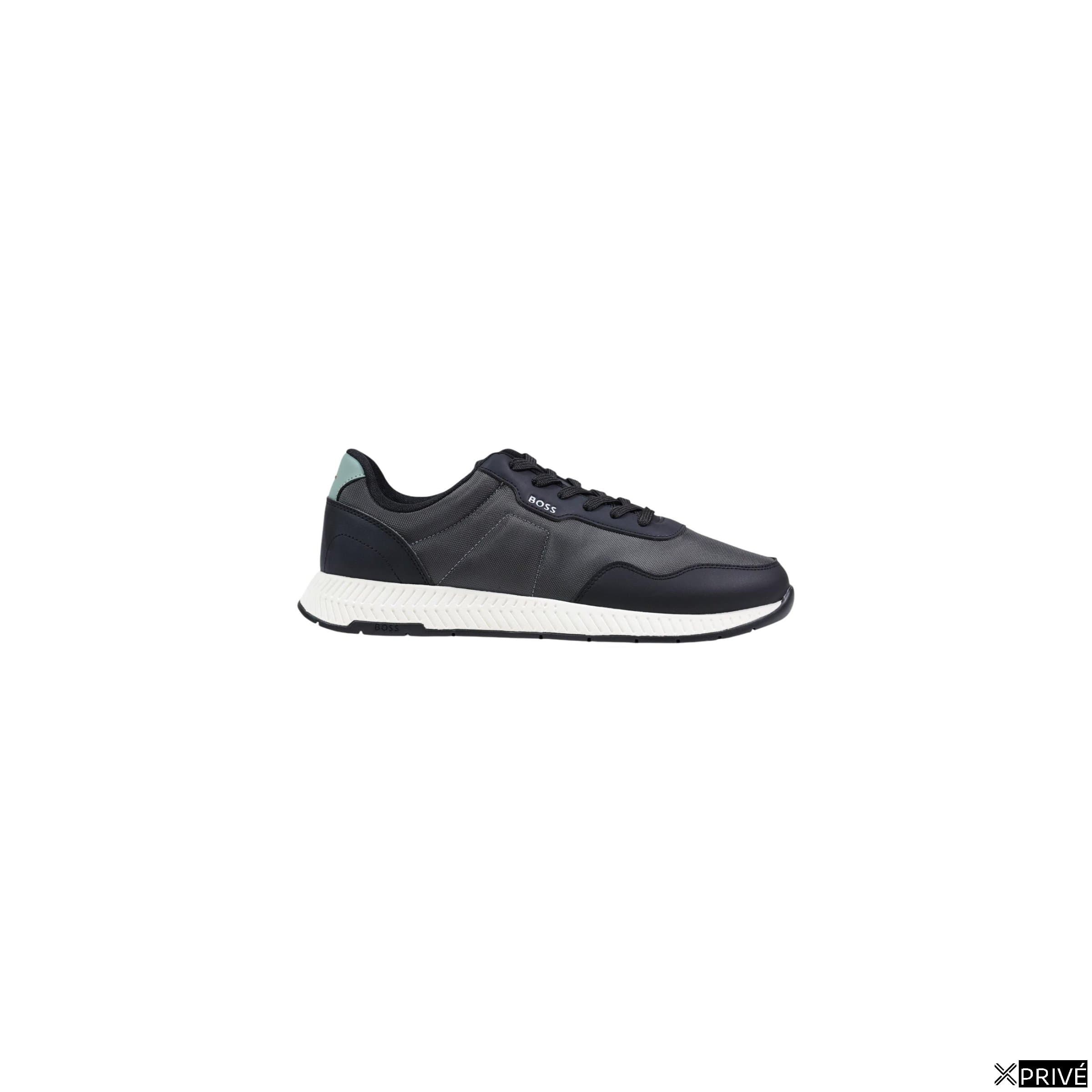 Chaussures de sport grises — 1