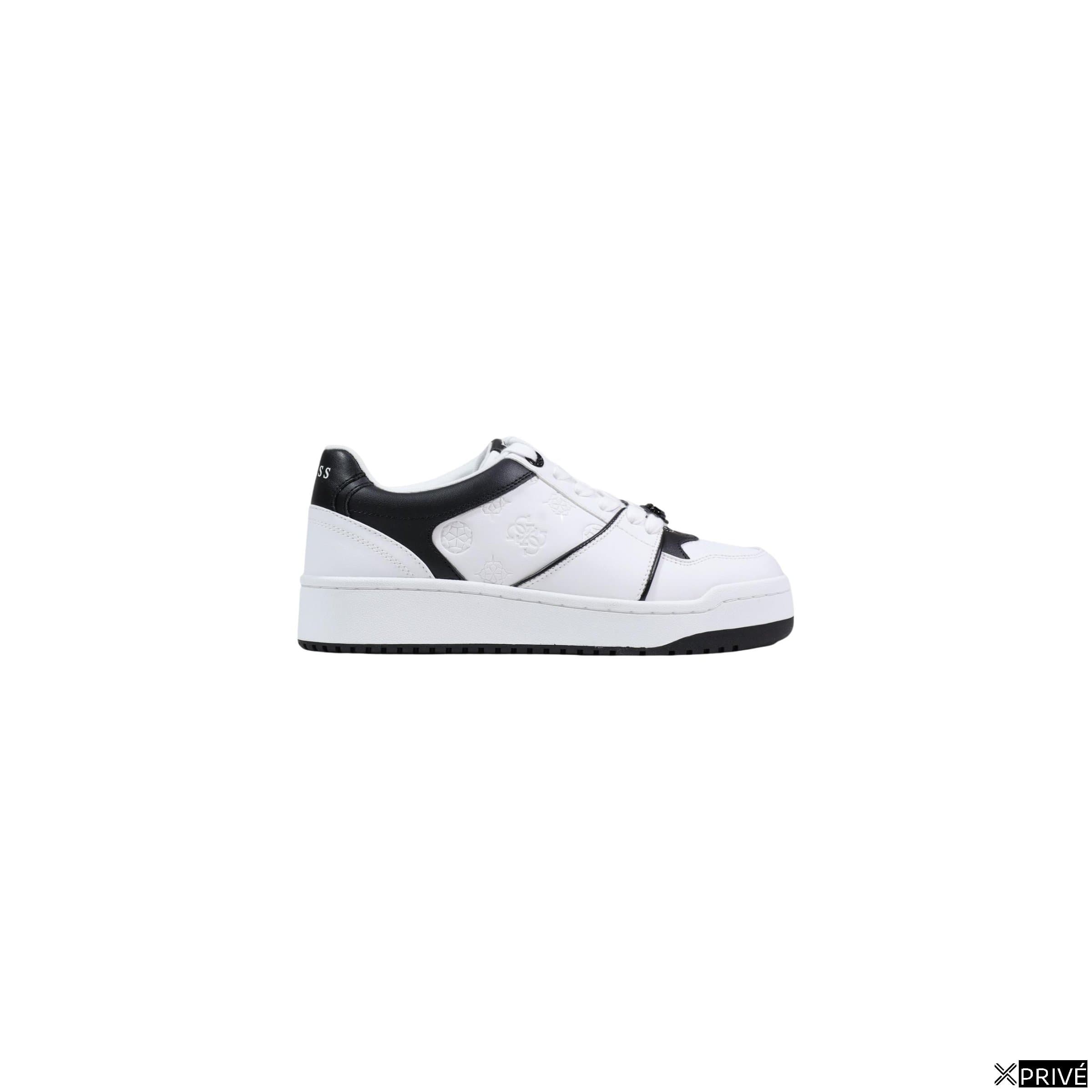 Chaussures de sport blanches — 1