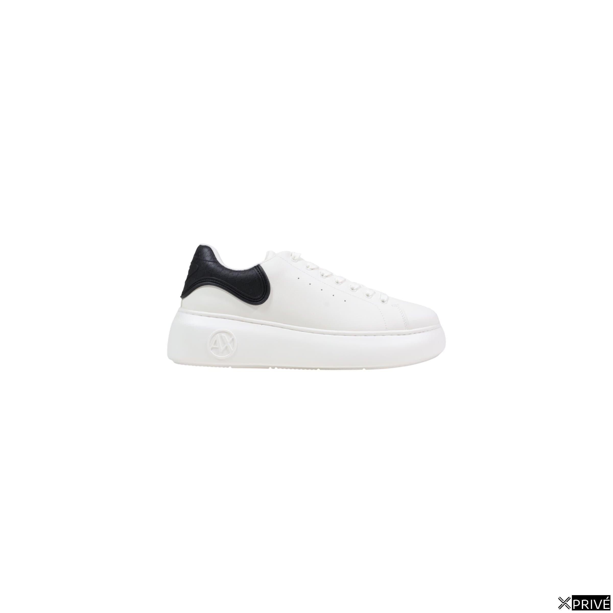 Chaussures de sport blanches — 1