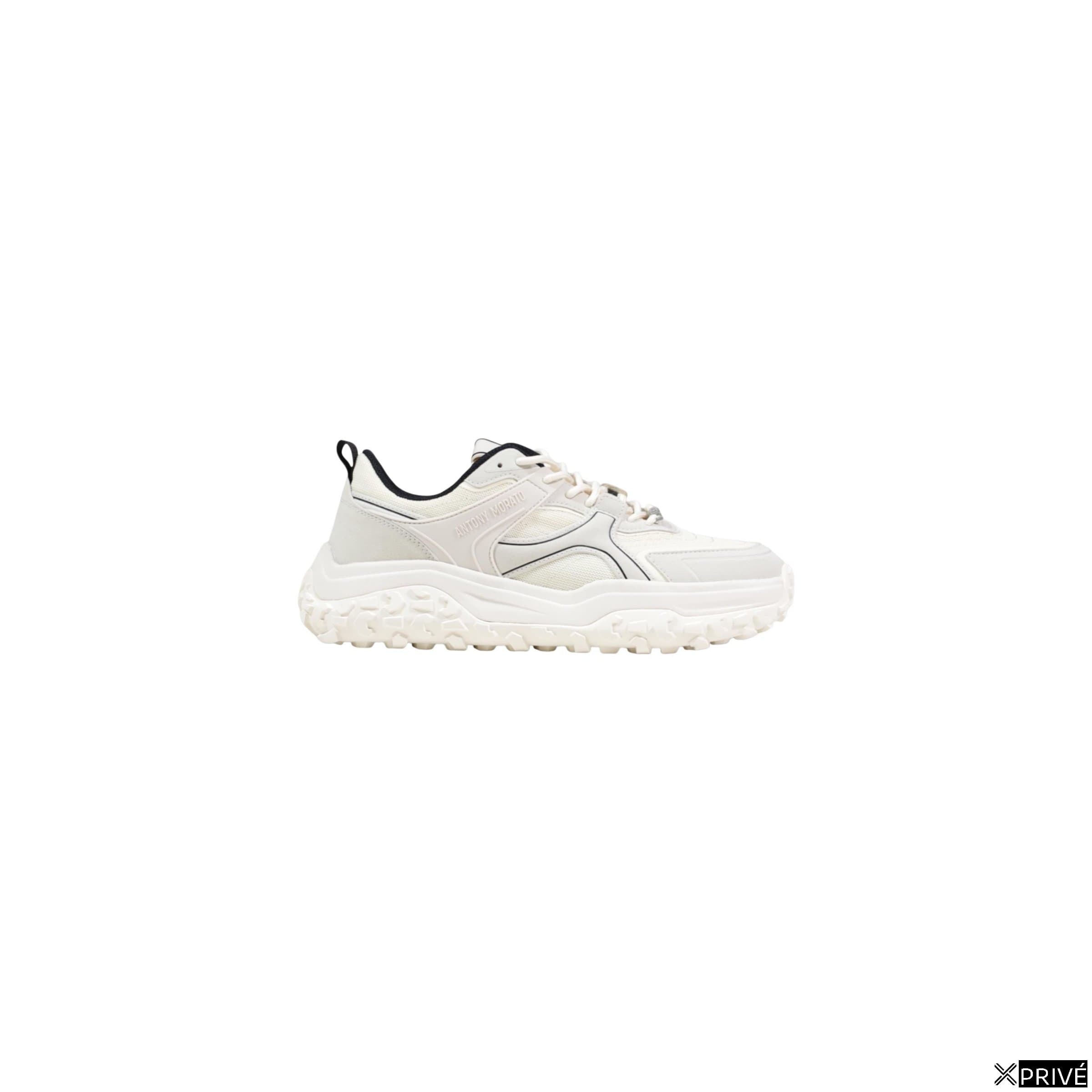 Chaussures de sport blanches — 1