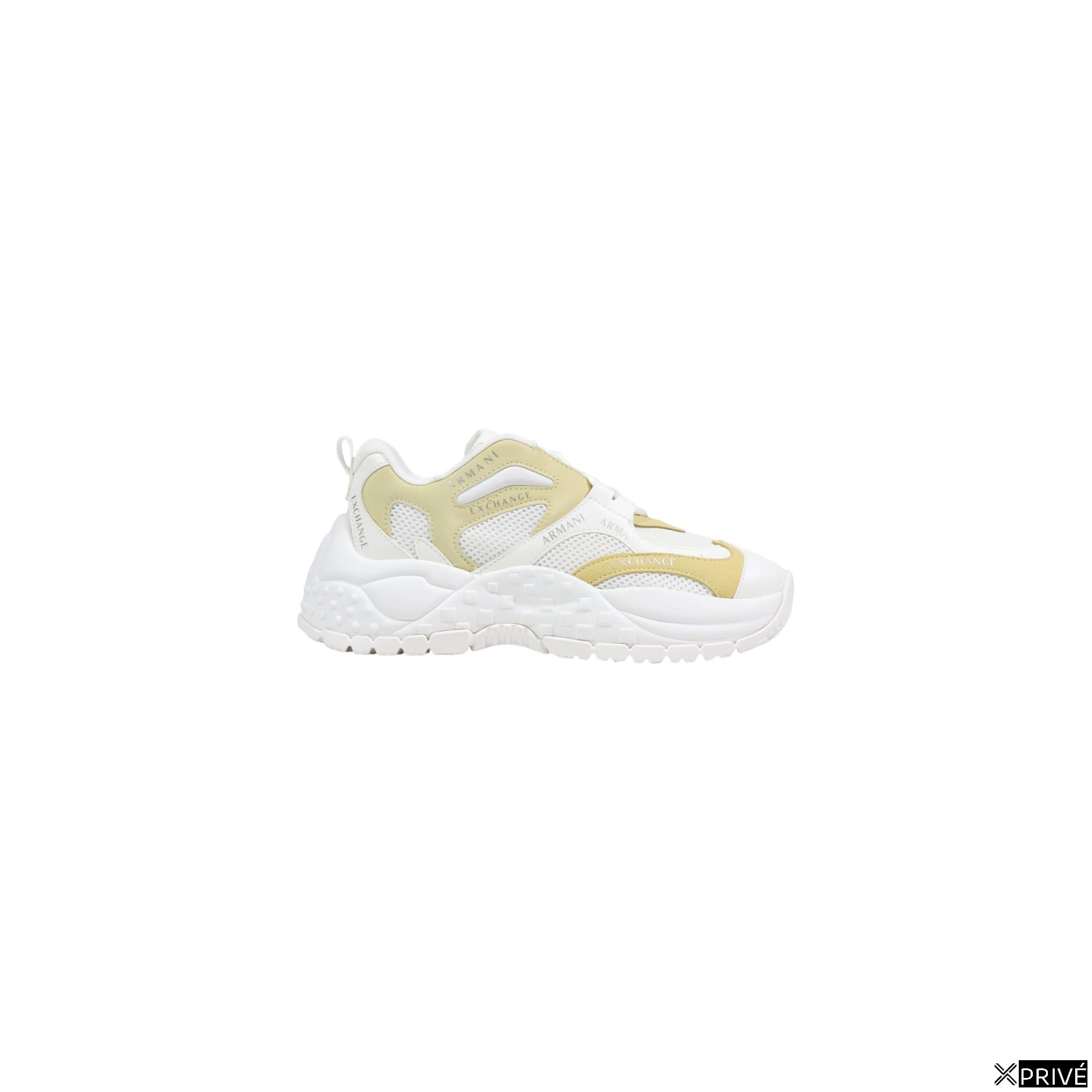Chaussures de sport jaunes — 1
