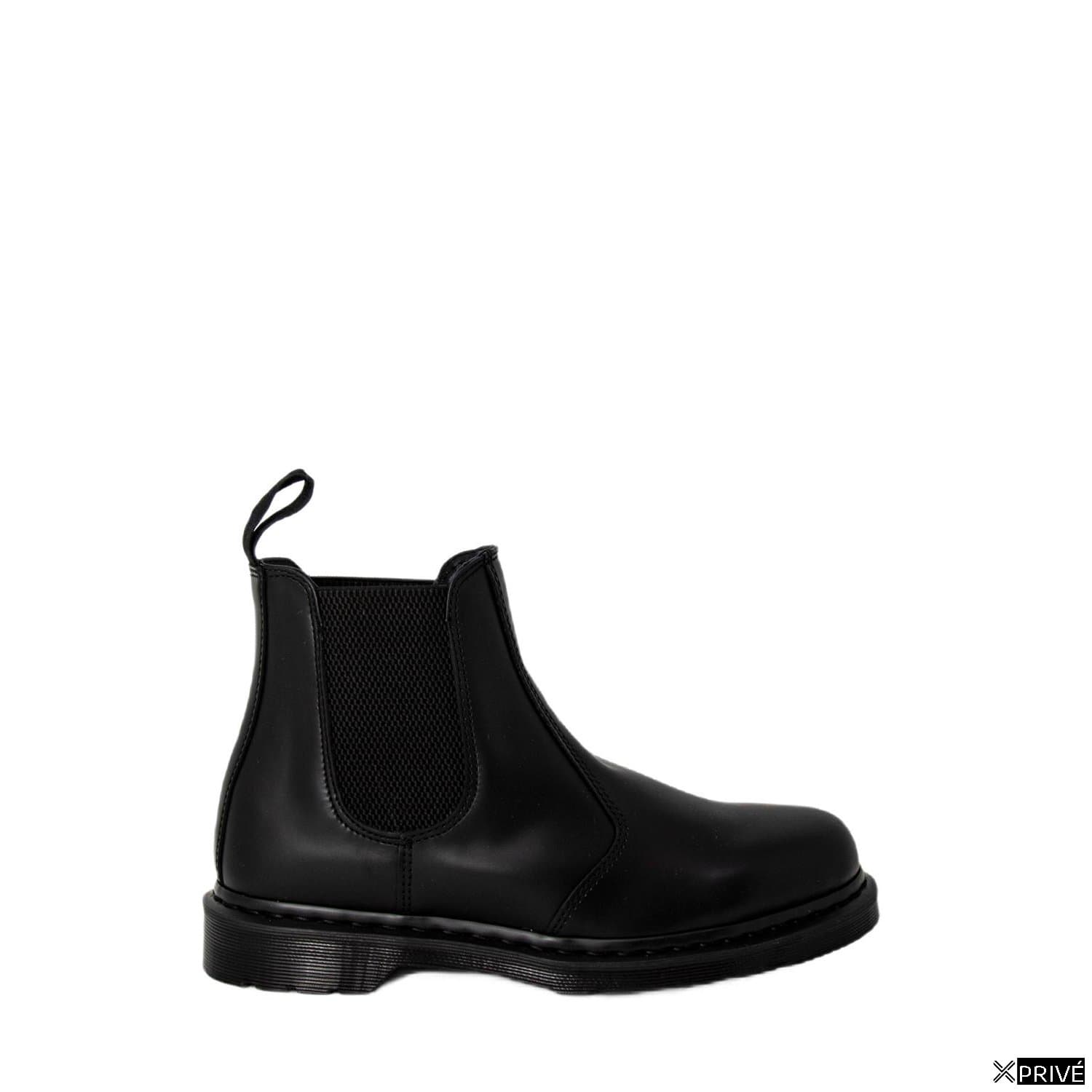 Bottes noires — 1