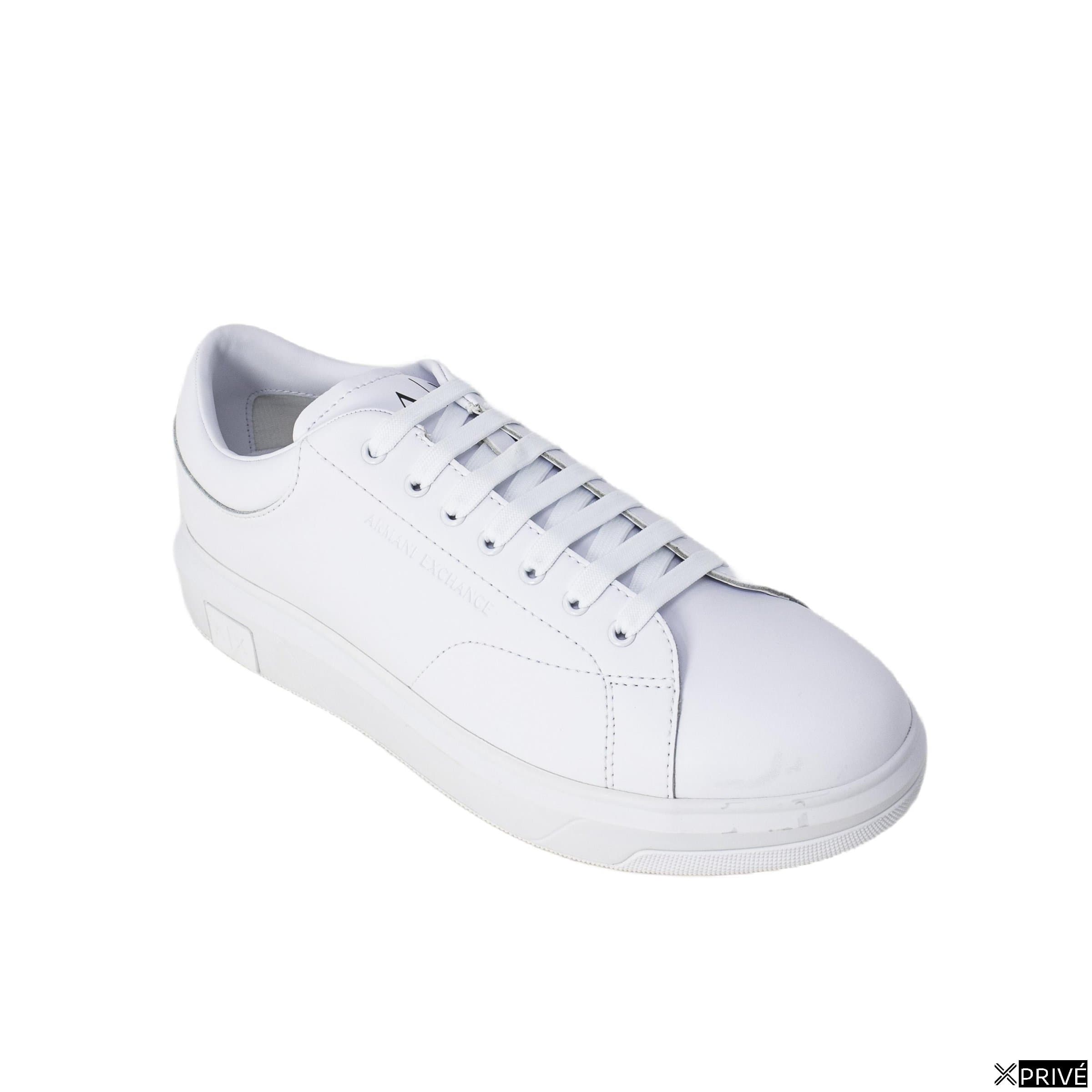 Chaussures de sport blanches — 1