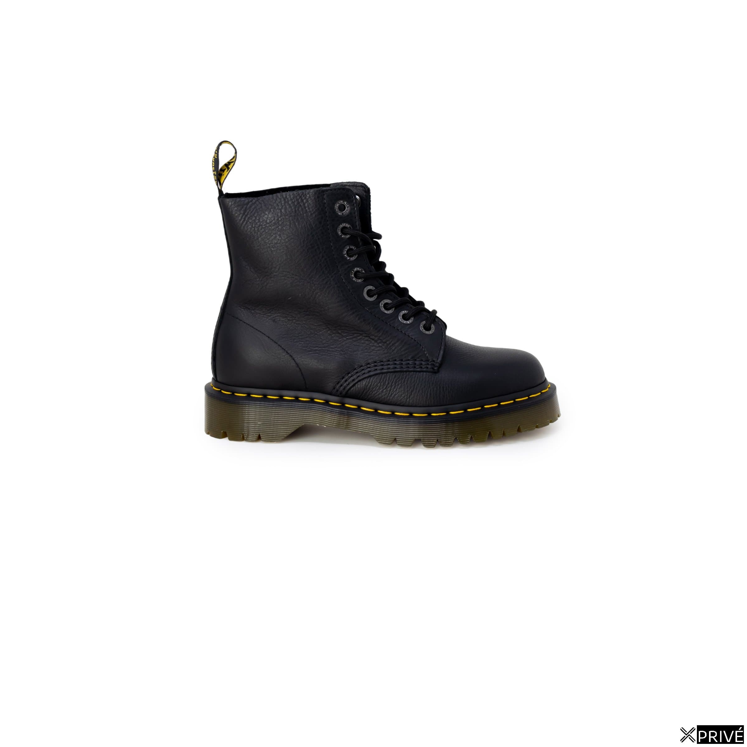 Bottes noires — 1