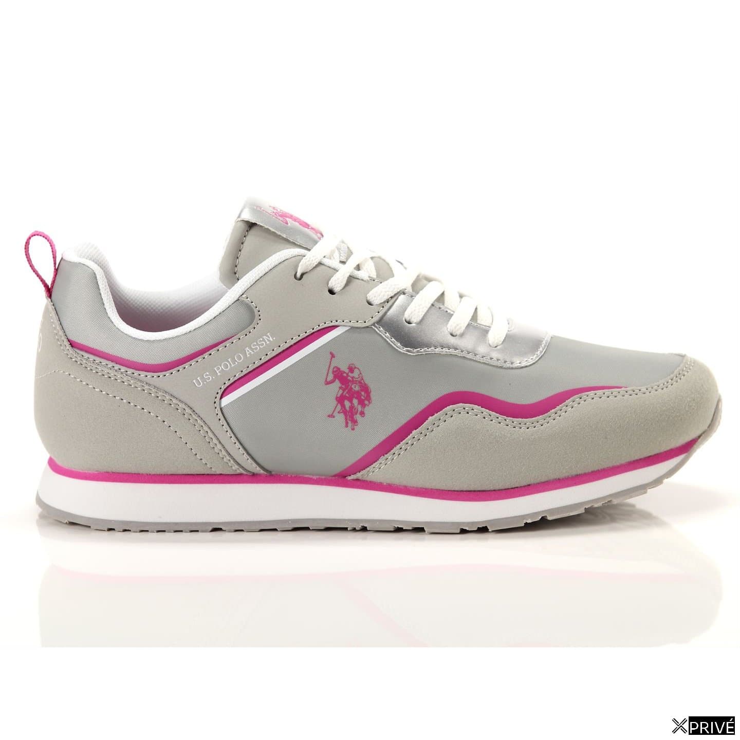 Chaussures de sport fuchsias — 1