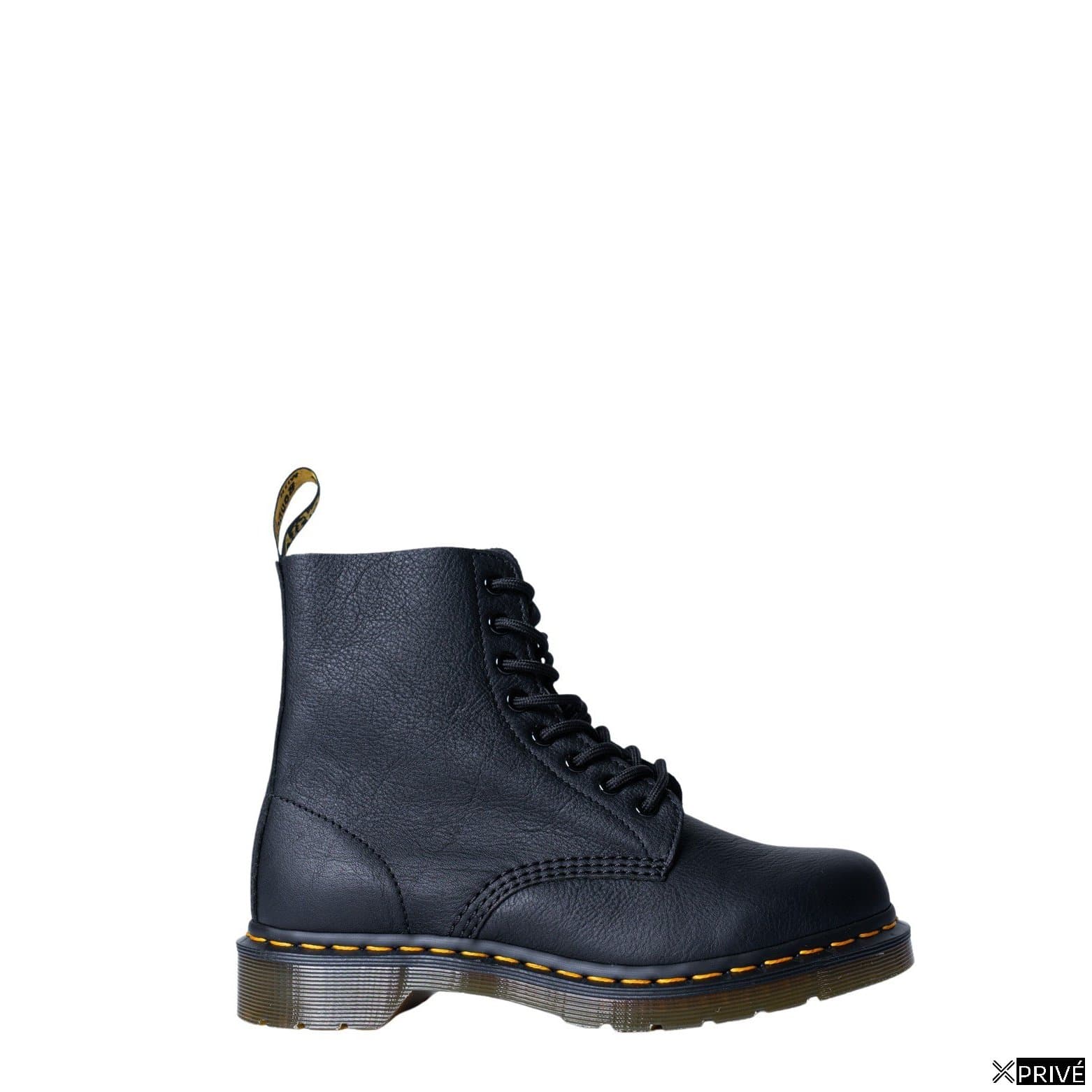 Bottes noires — 1