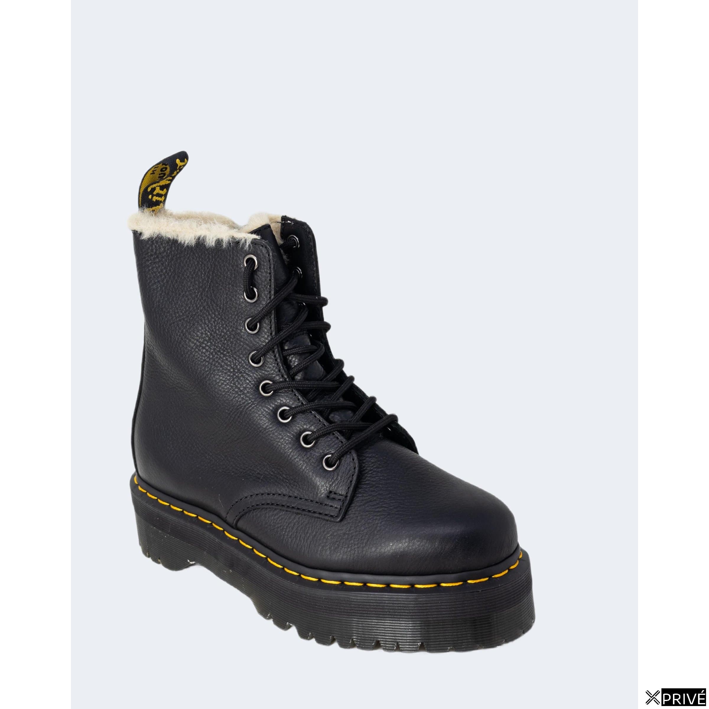 Bottes noires — 3