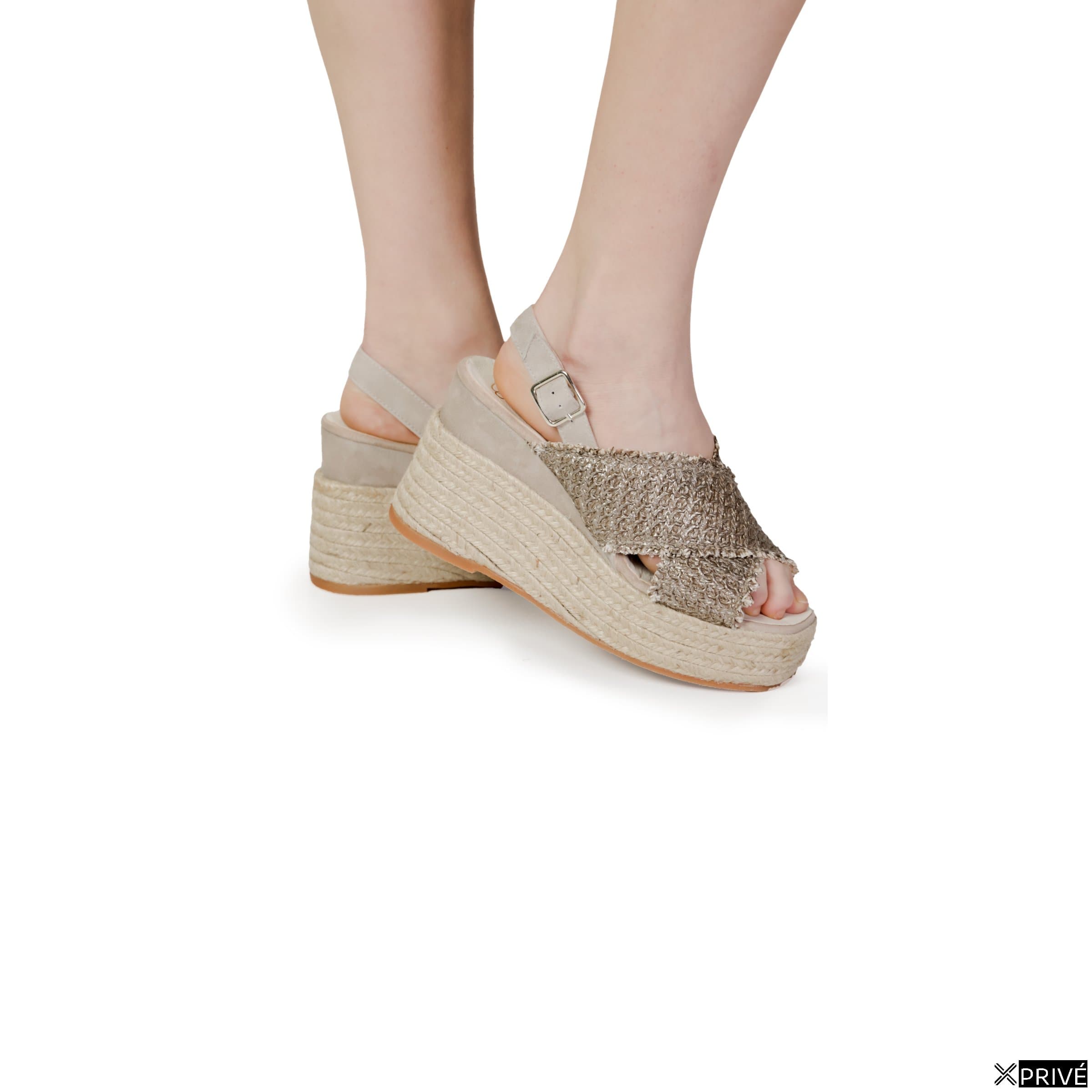 Sandales brunes — 1