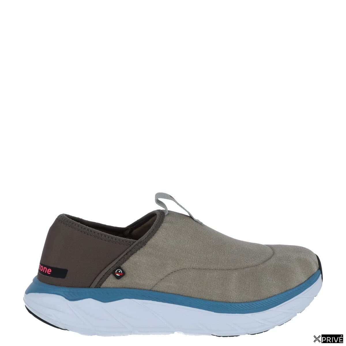 Chaussures de sport grises — 1