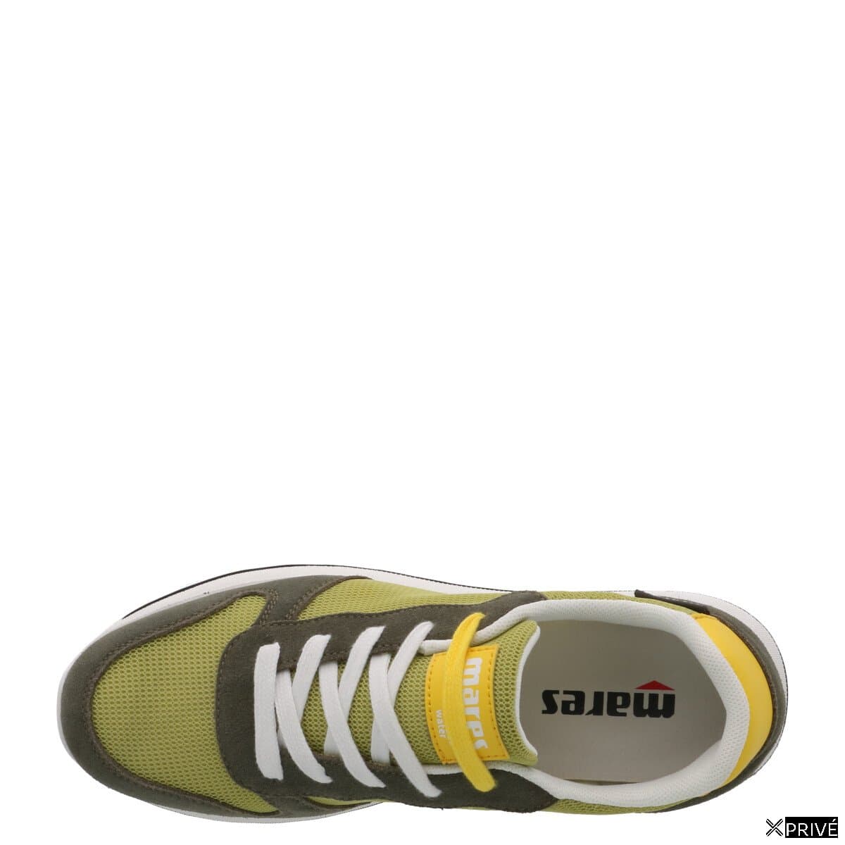Chaussures de sport vertes — 2