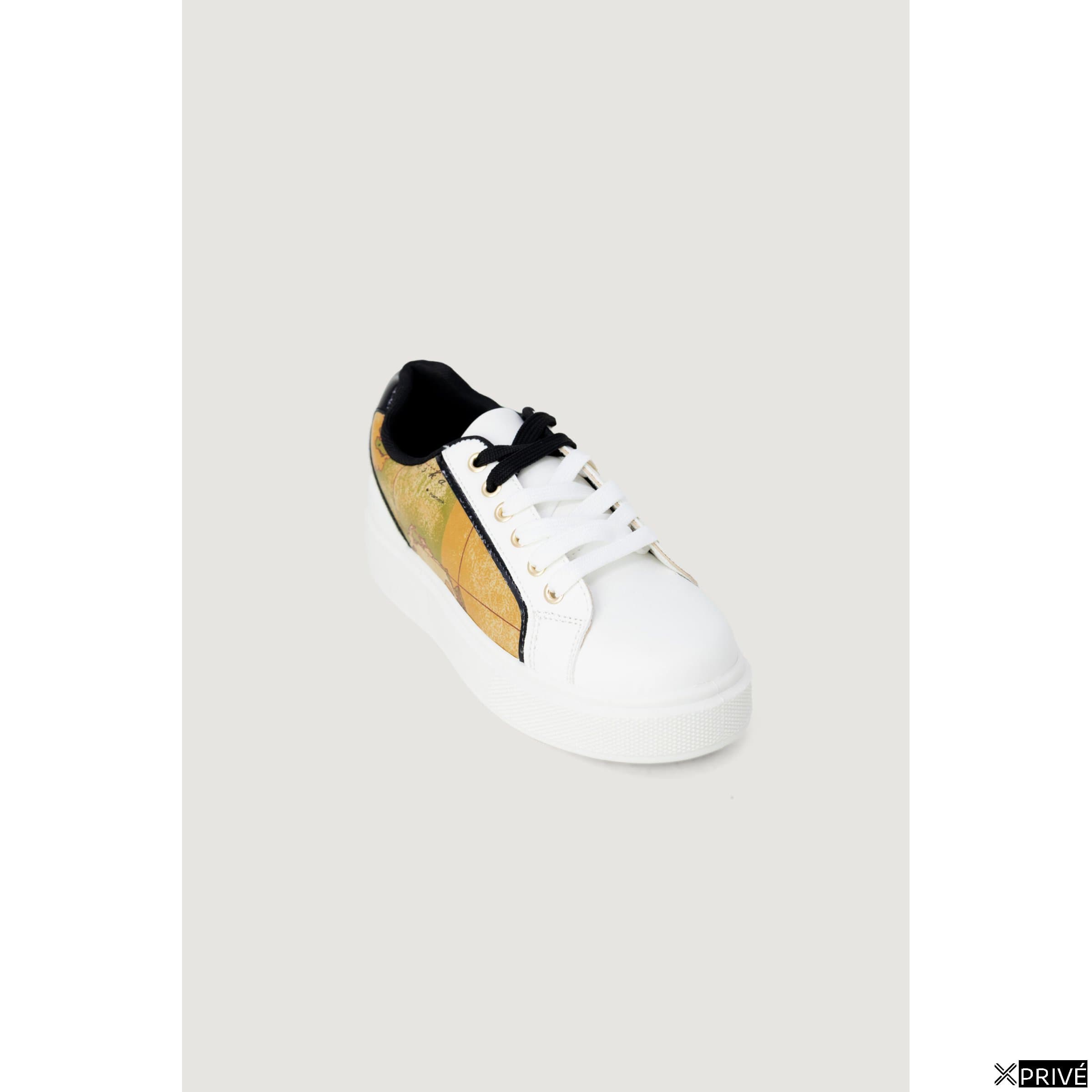 Chaussures de sport blanches — 2