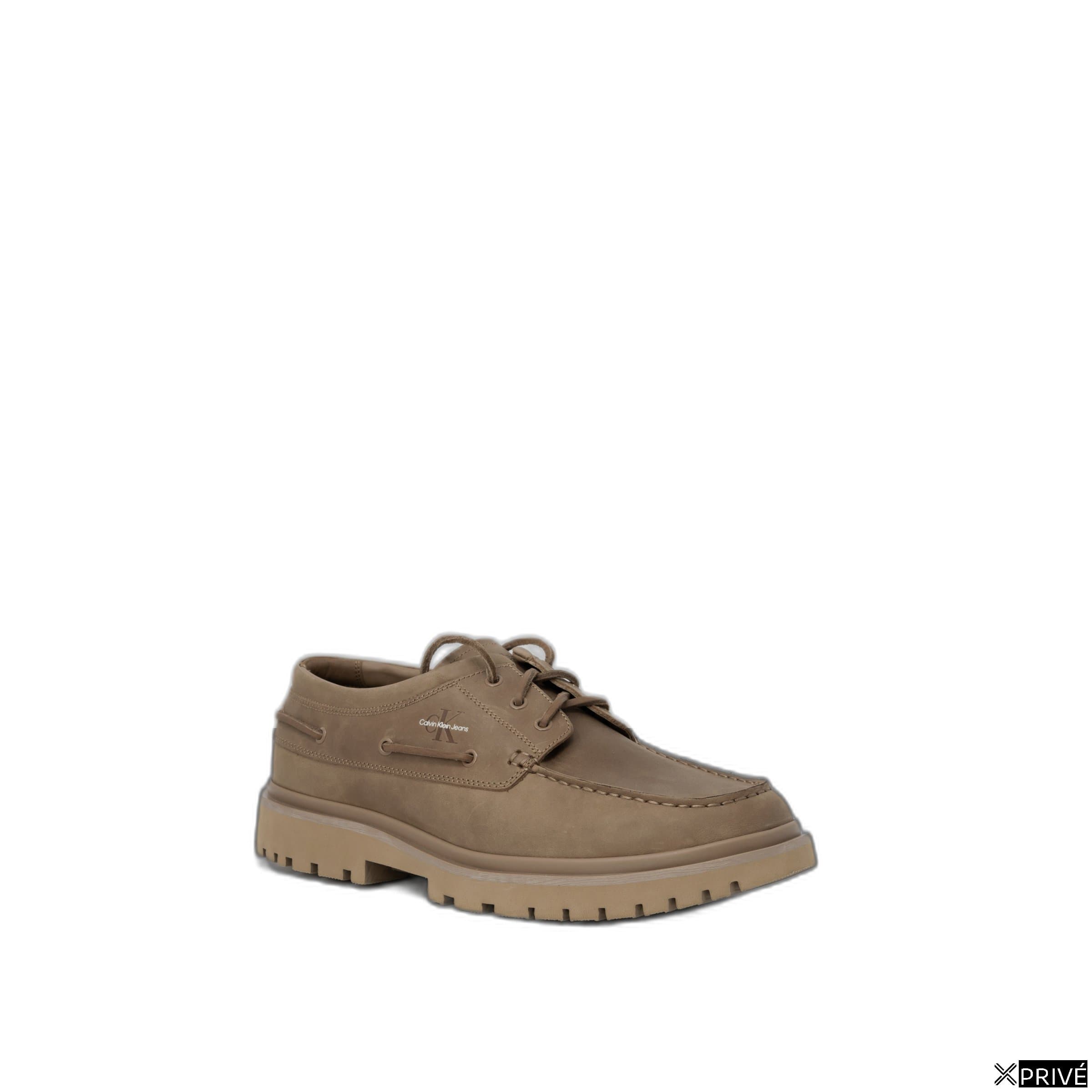 Chaussure à lacets brunes — 2