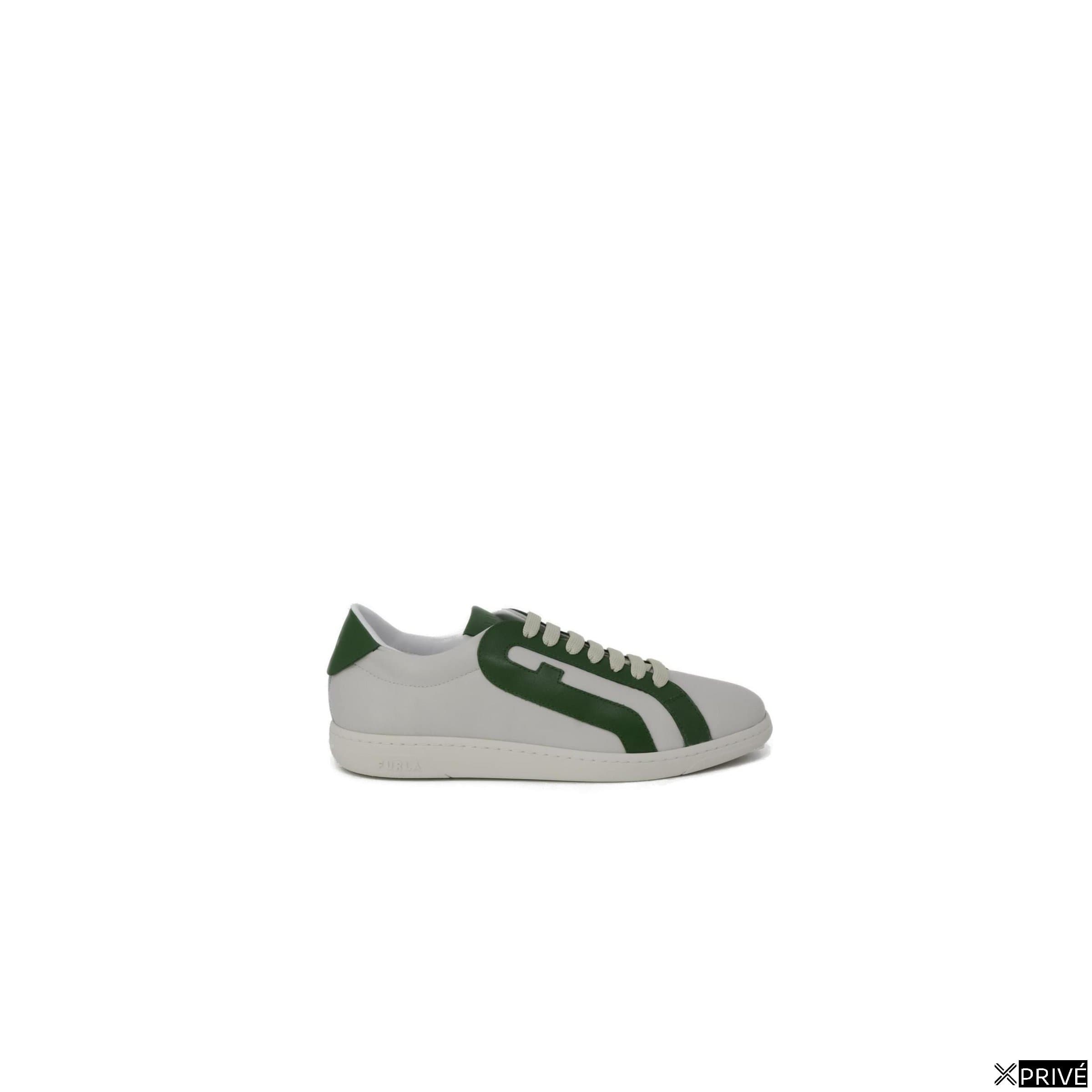 Chaussures de sport vertes — 1