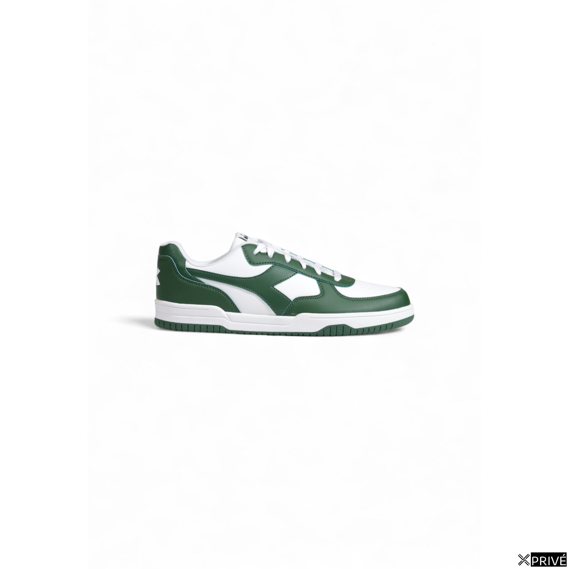 Chaussures de sport vertes — 1