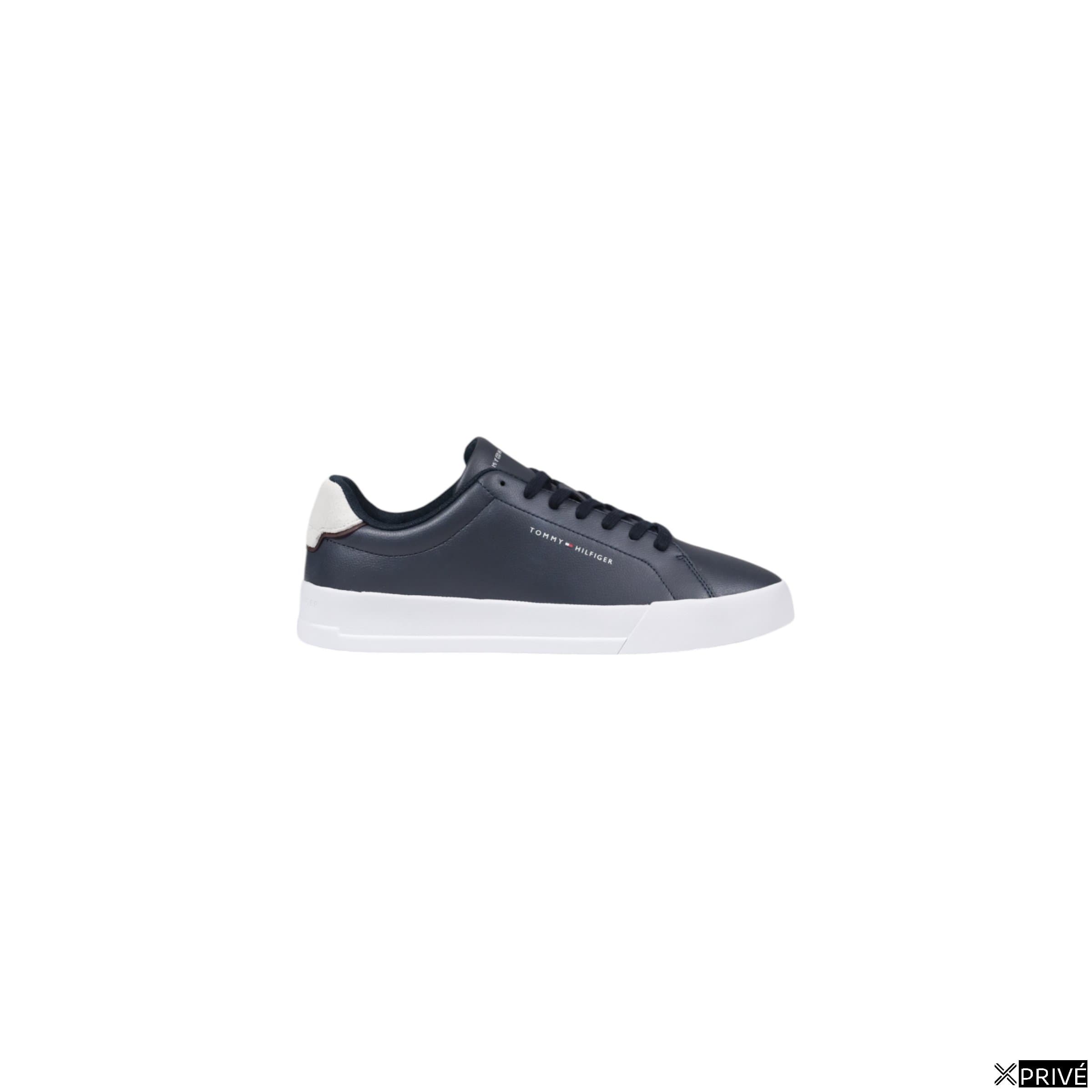 Chaussures de sport bleues — 1