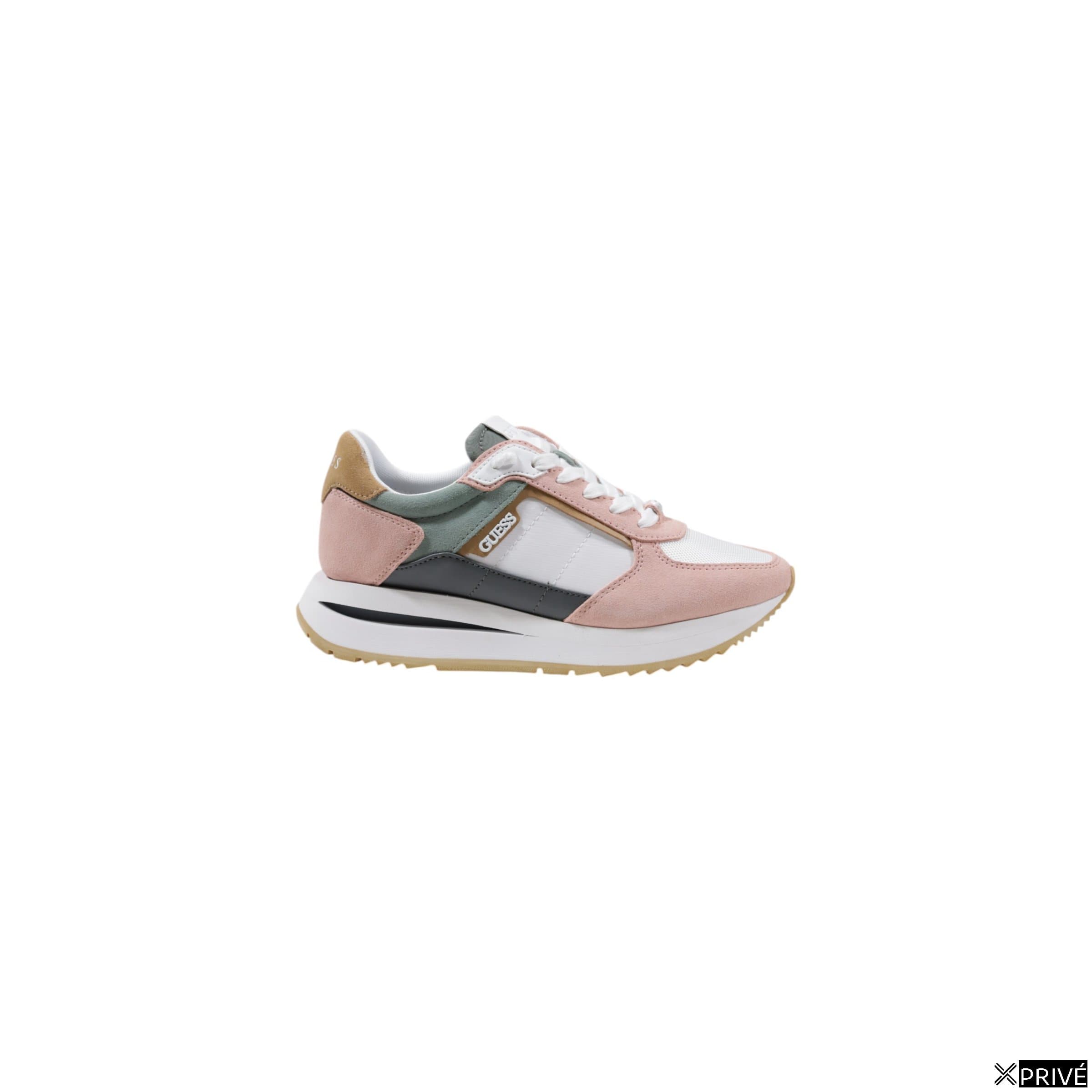 Chaussures de sport roses — 1