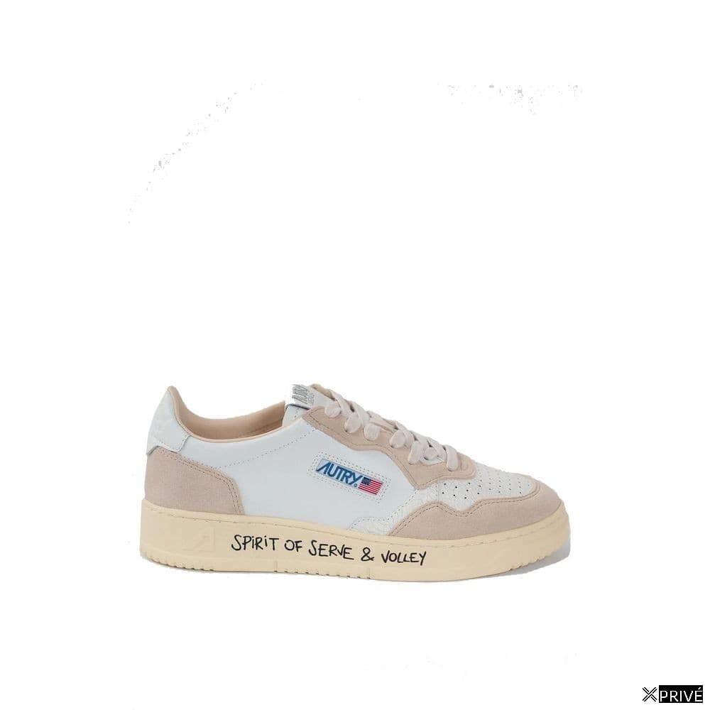 Chaussures de sport blanches — 1