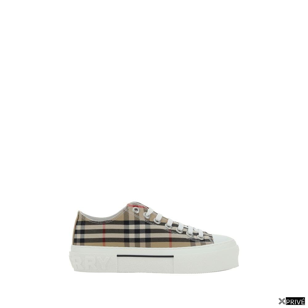 Chaussures de sport brunes — 1